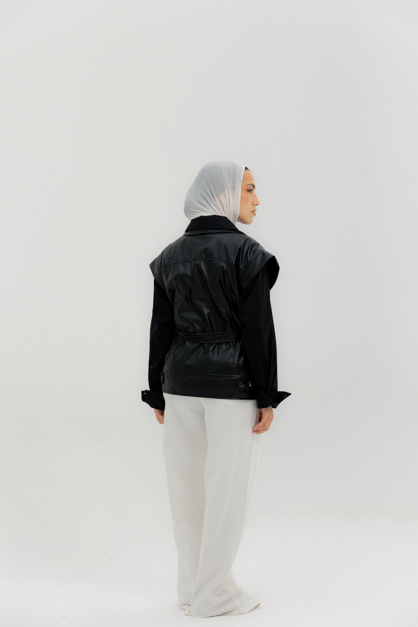 Core Vest Black - AB ESSENTIALS