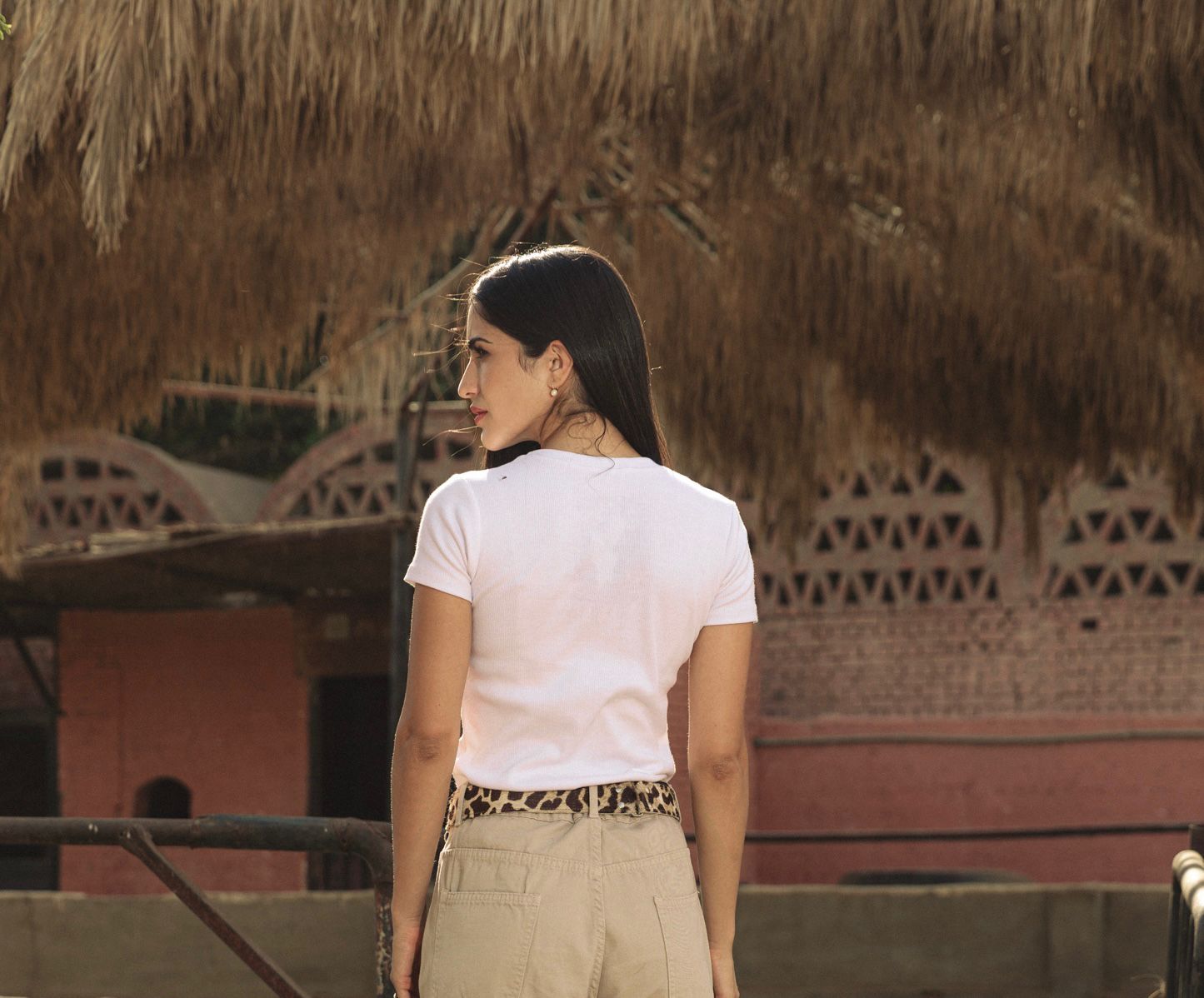 Half Tee White - AB ESSENTIALS