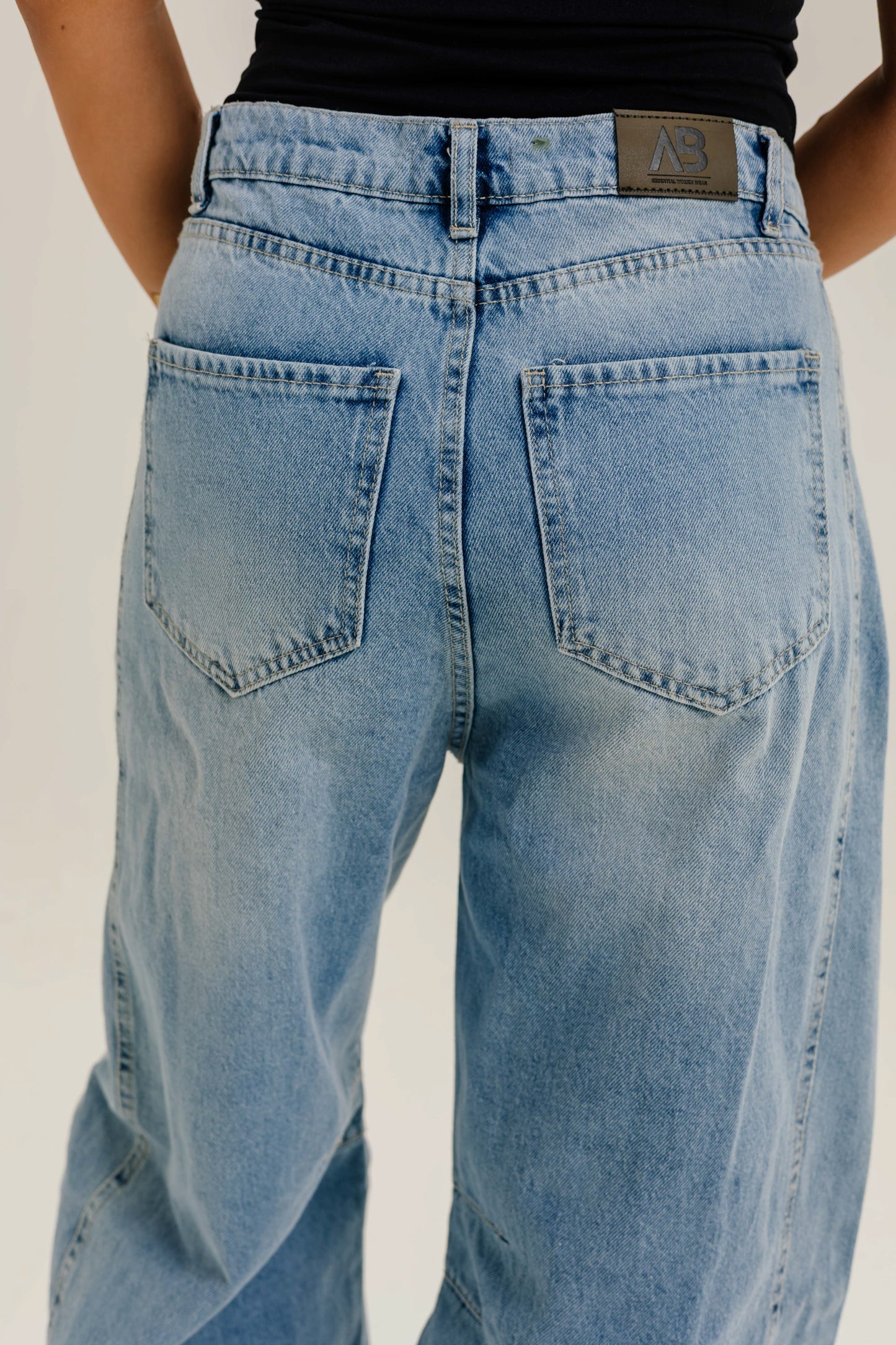Parachute Jeans Ice - AB ESSENTIALS