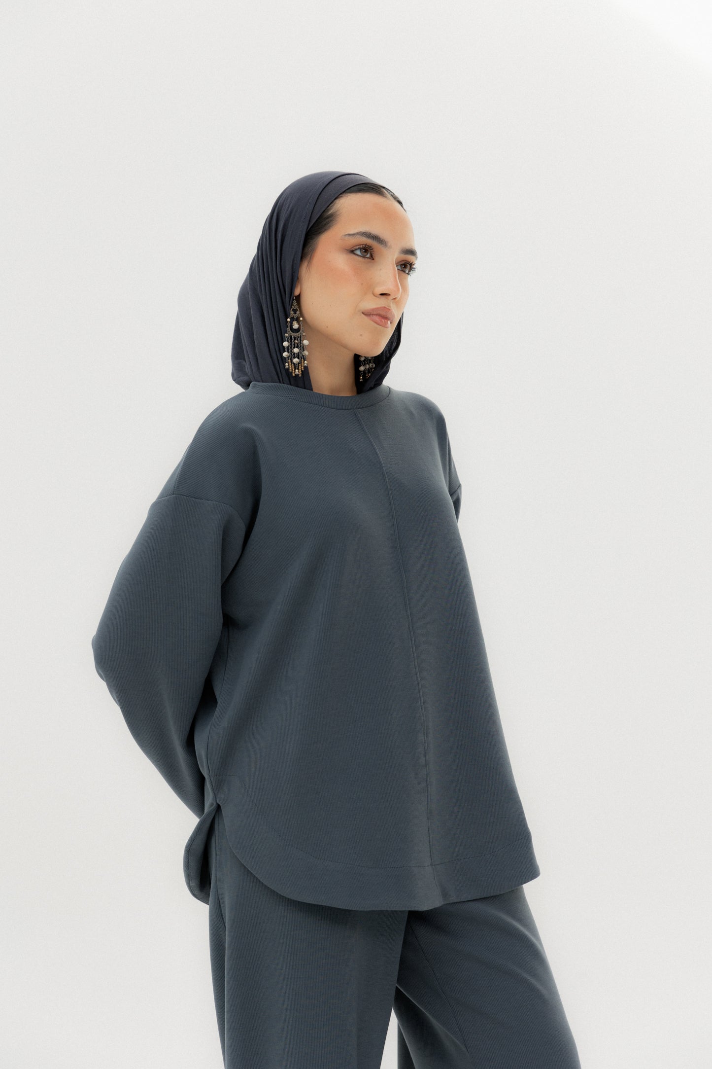 Warm Top Grey - AB ESSENTIALS