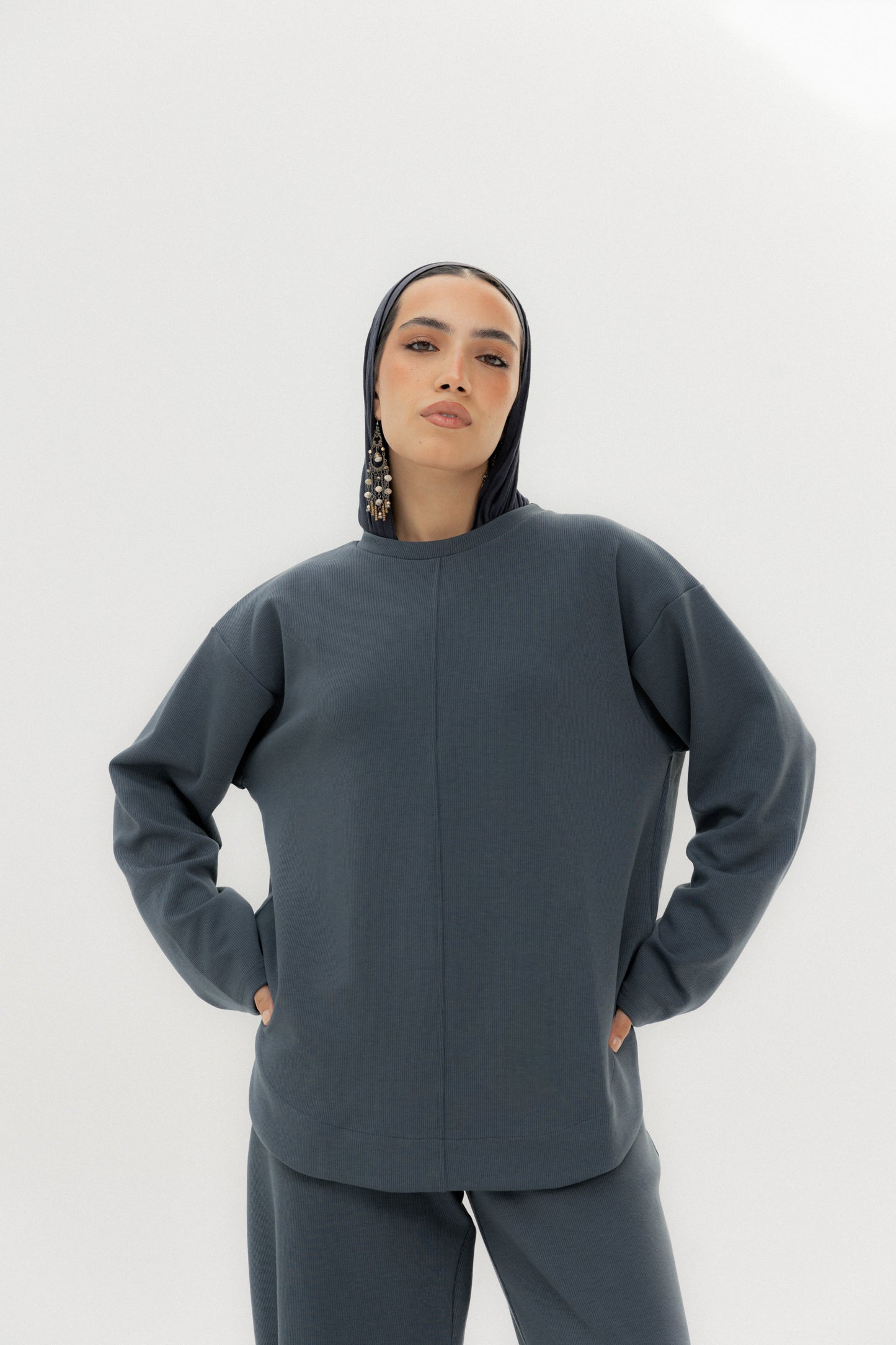 Warm Top Grey - AB ESSENTIALS