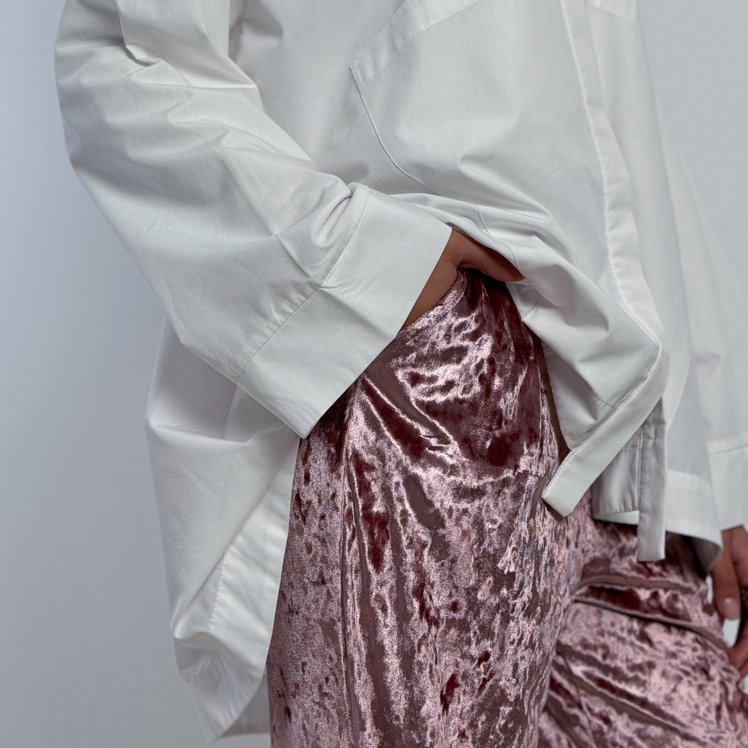 '- AB Essential Women Wear - Super Velvet Rose Pants