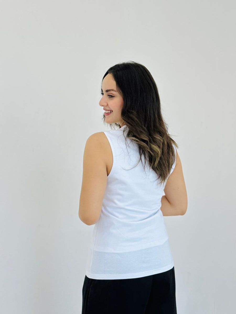 Fresh Basic White - AB Essential Women Wear