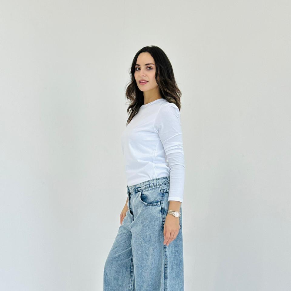 Pure Basic White - AB Essential Women Wear