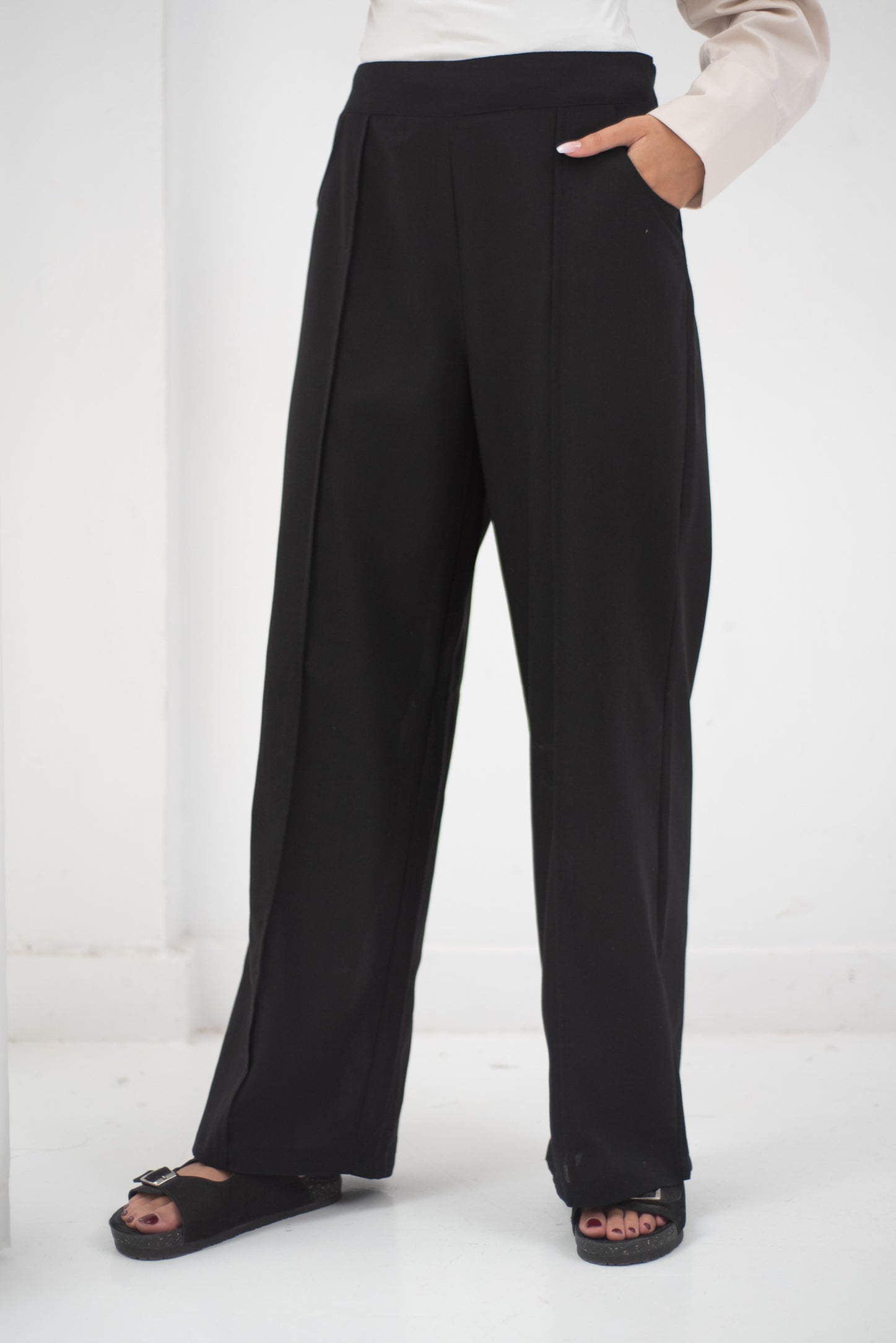 Sway Pants Black - AB Essential Women Wear
