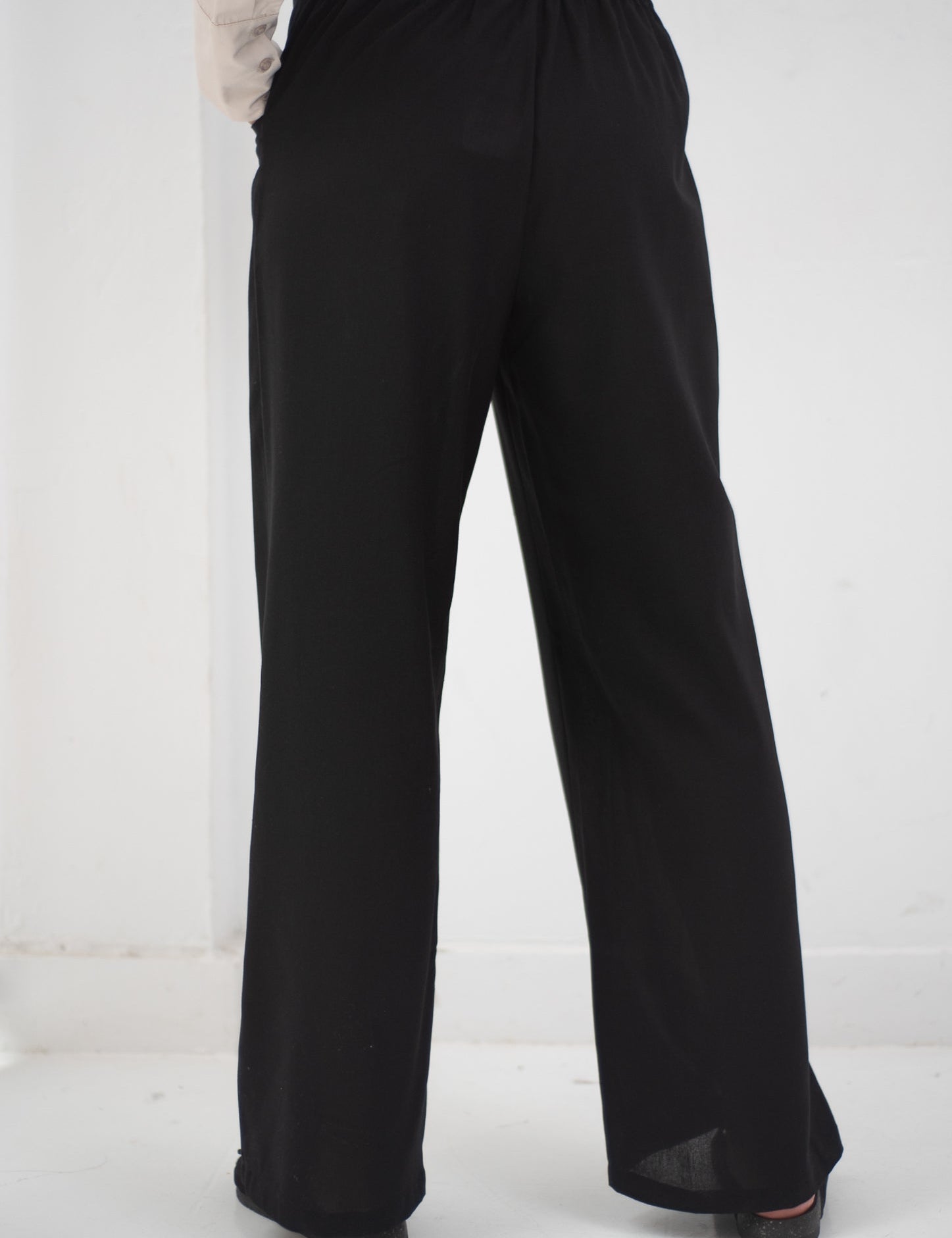 Sway Pants Black - AB Essential Women Wear