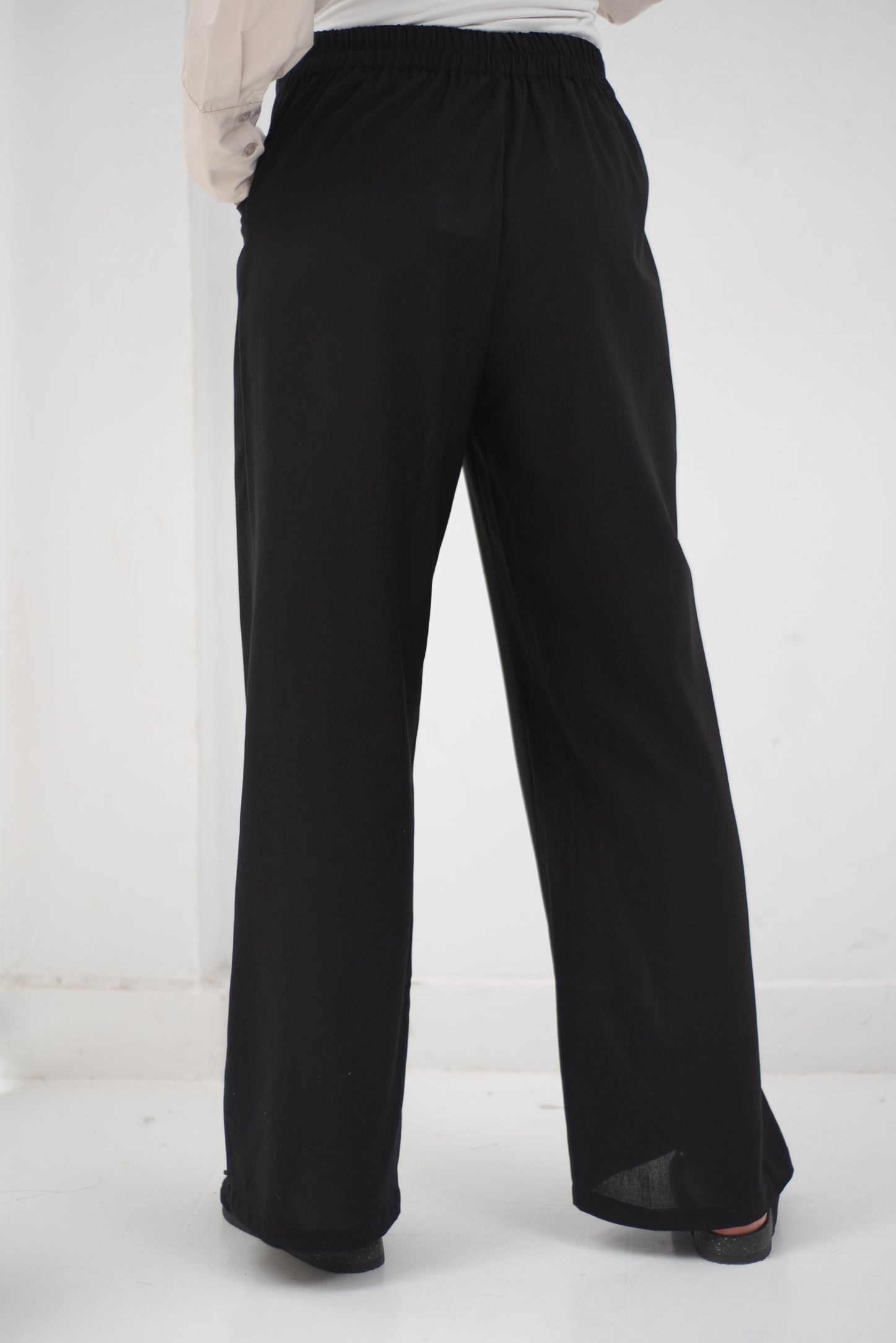 Sway Pants Black - AB Essential Women Wear