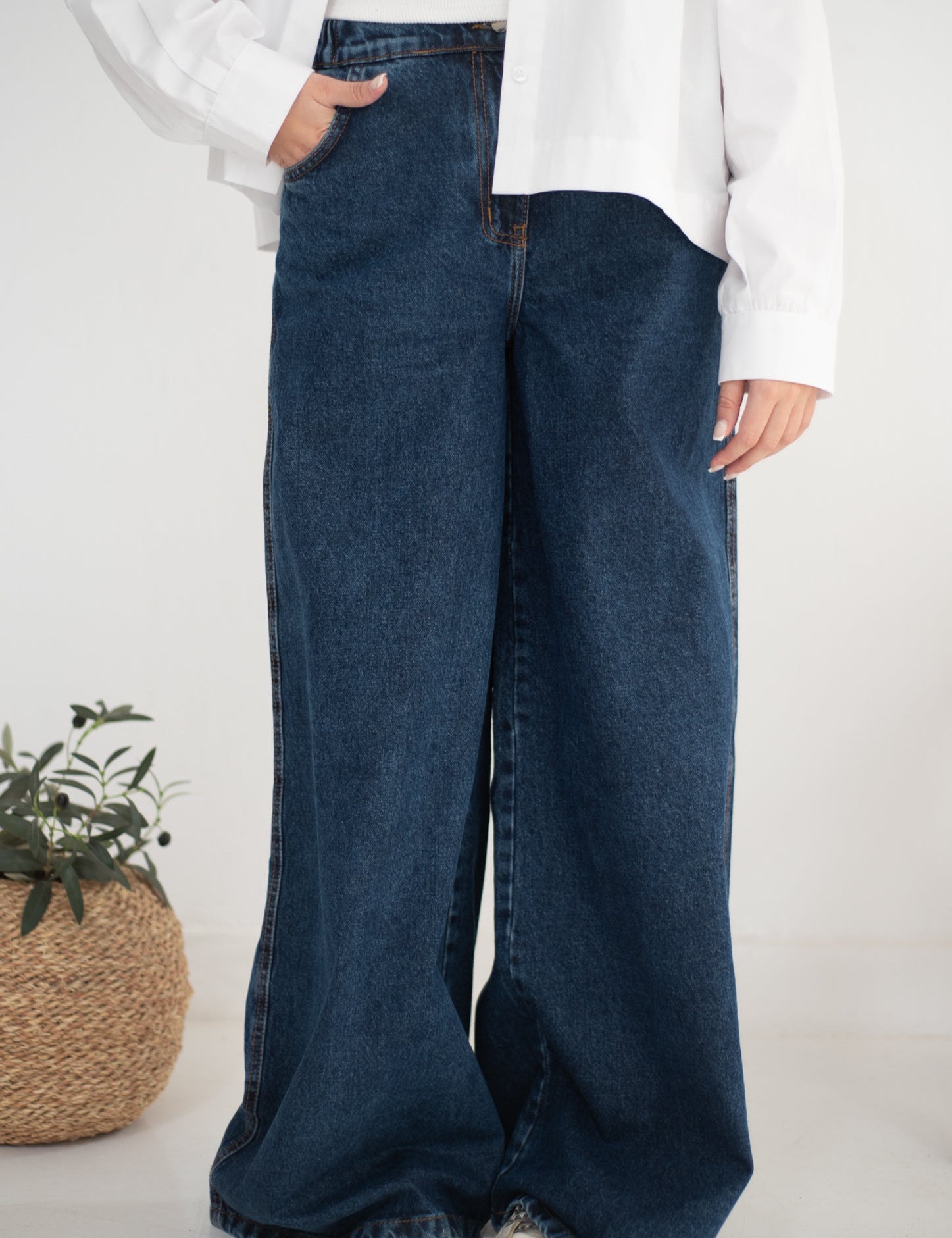 Wide Legs Jeans Pants - AB Essential Women Wear