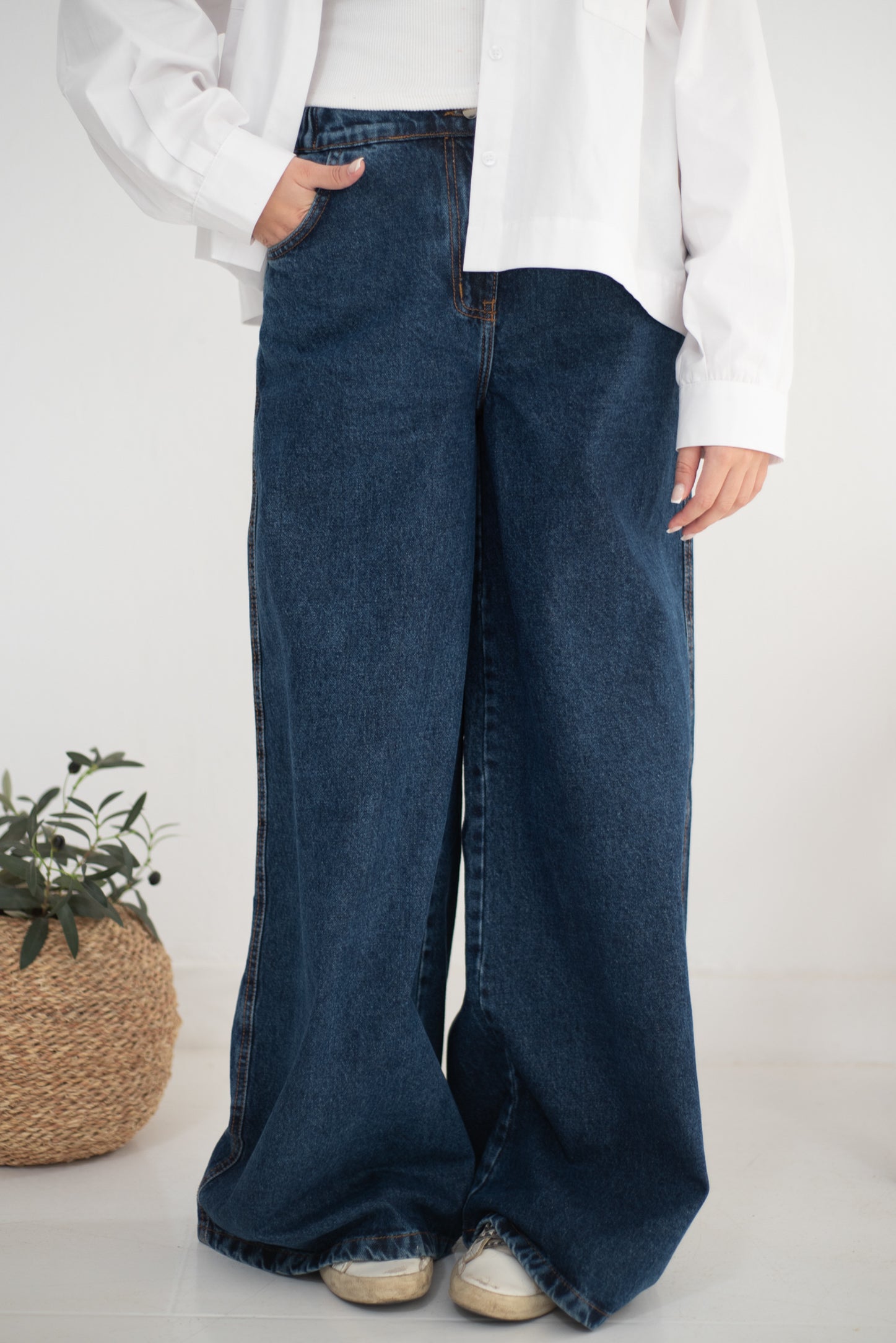 Wide Legs Jeans Pants - AB Essential Women Wear