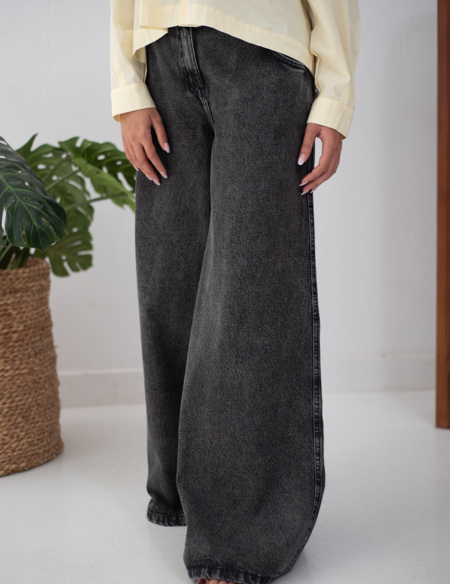 Wide Legs Jeans Pants Black - AB Essential Women Wear
