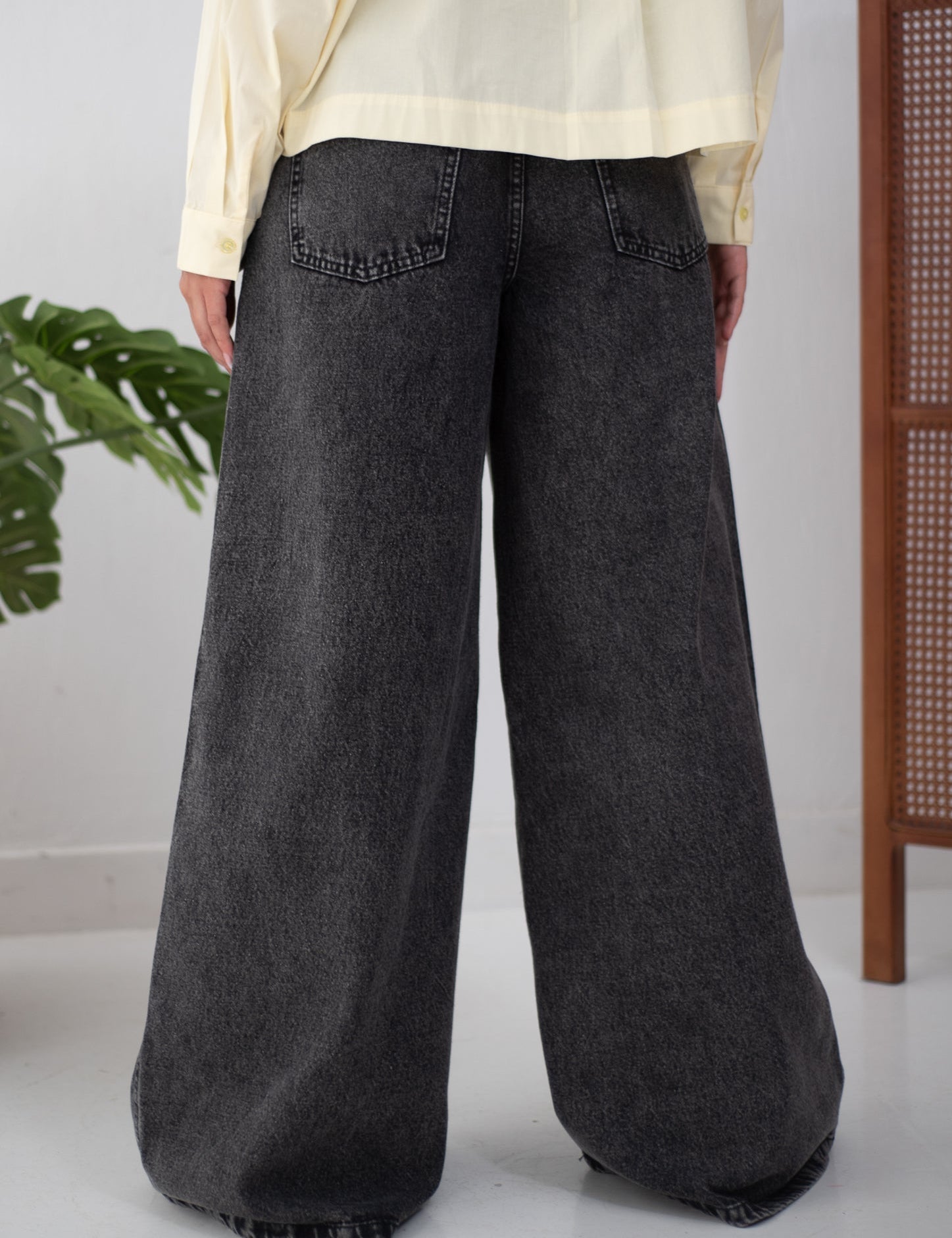 Wide Legs Jeans Pants Black - AB Essential Women Wear