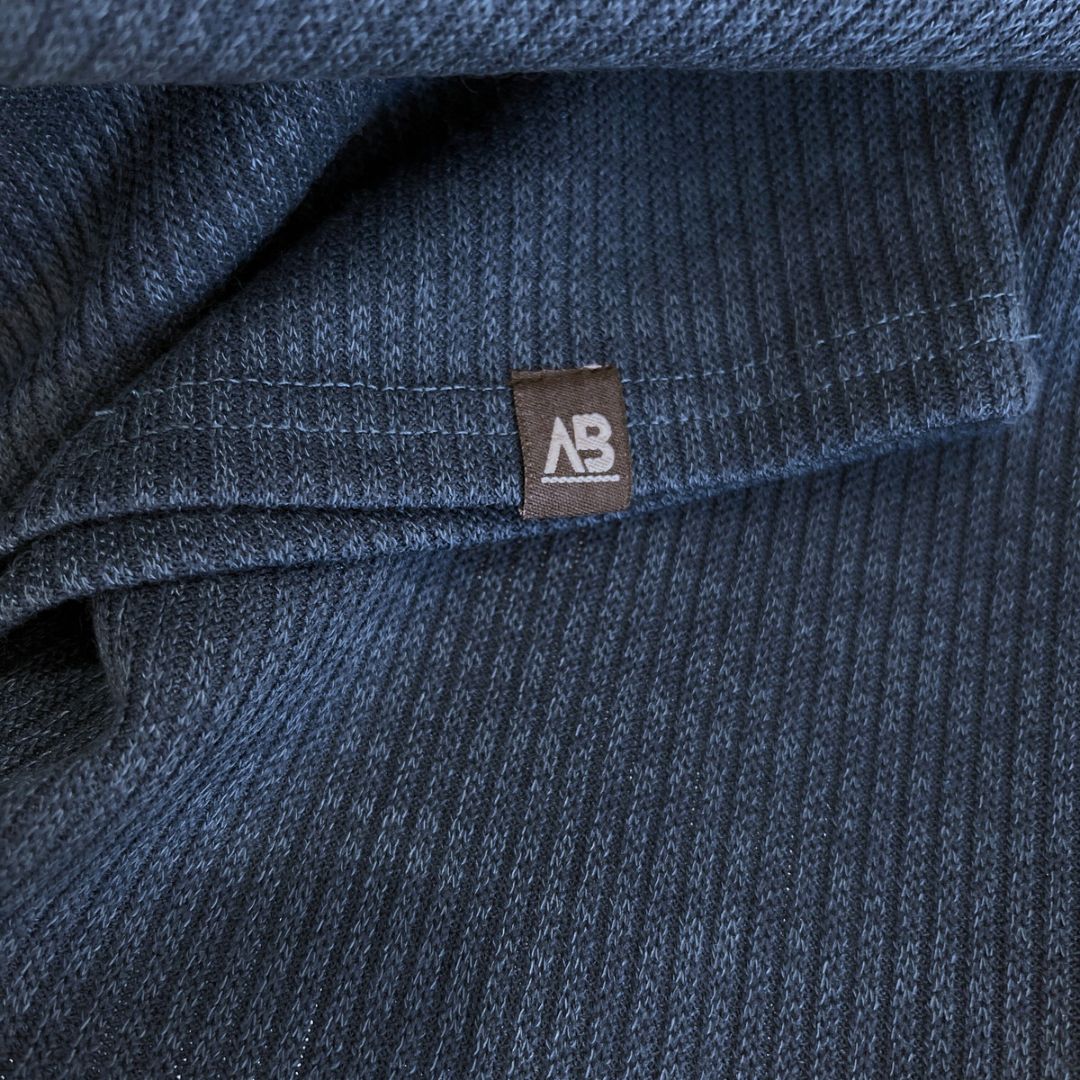 Aura Top Navy - AB ESSENTIALS