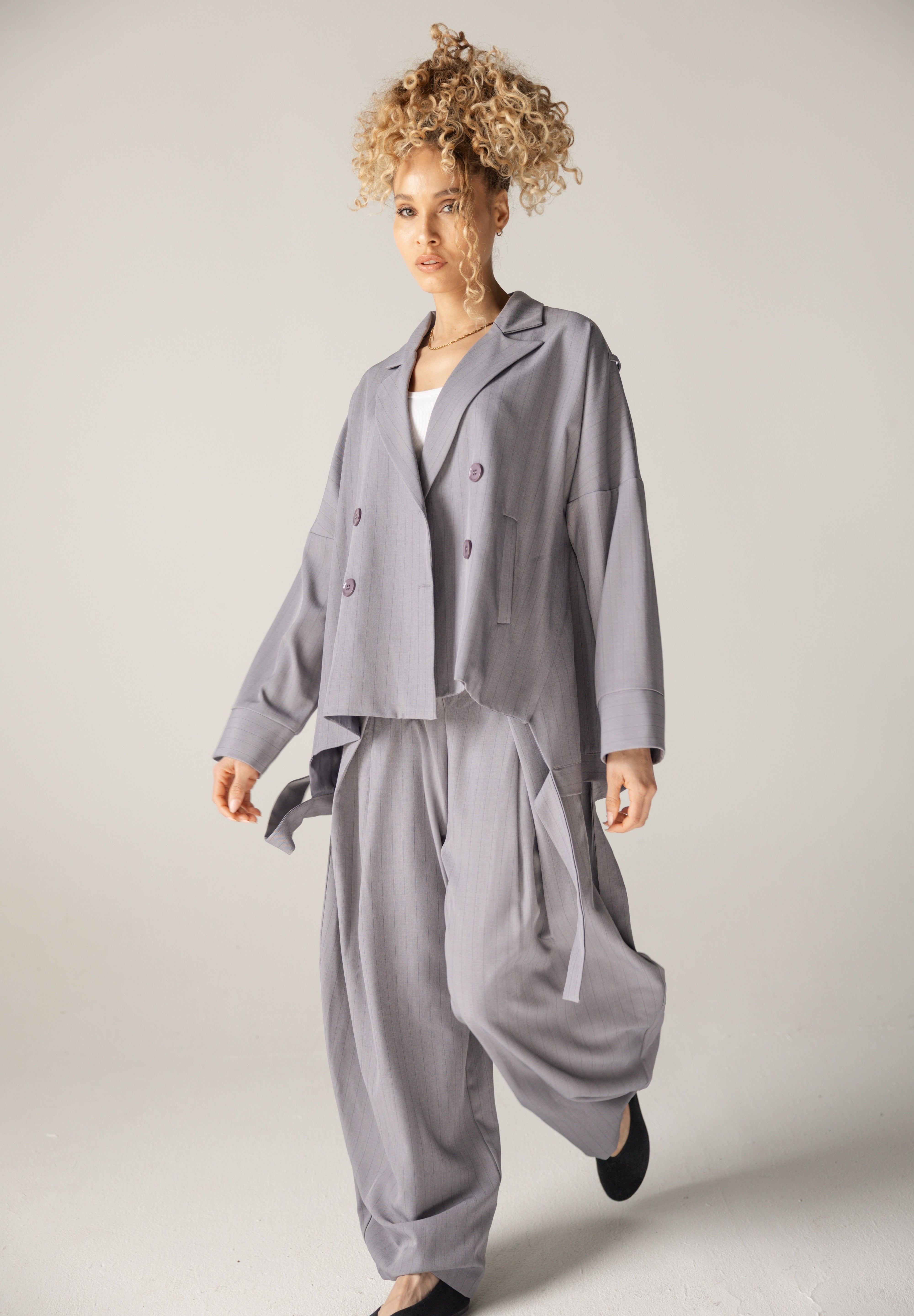 Bestie Blazer Grey - AB ESSENTIALS