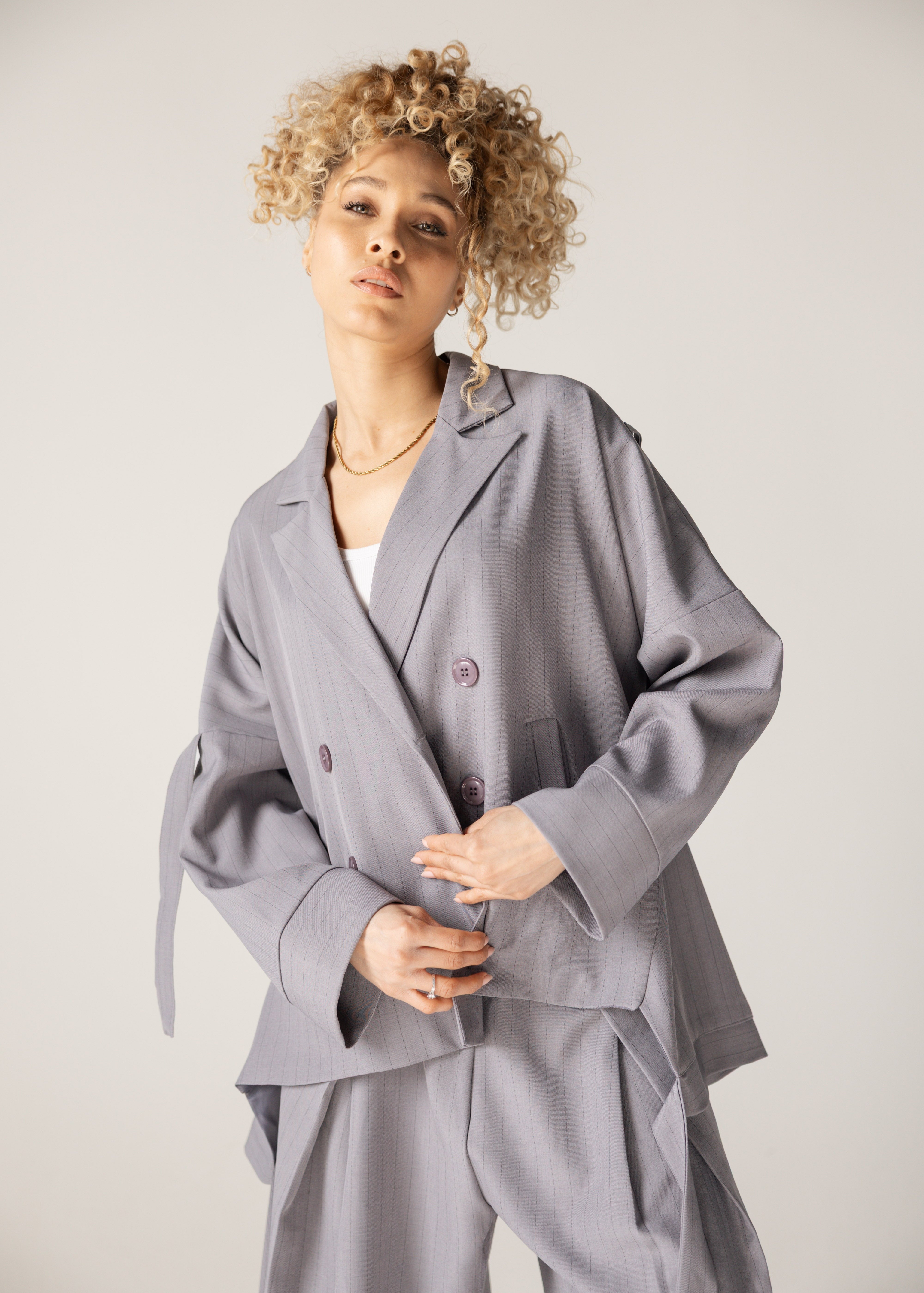 Bestie Blazer Grey - AB ESSENTIALS