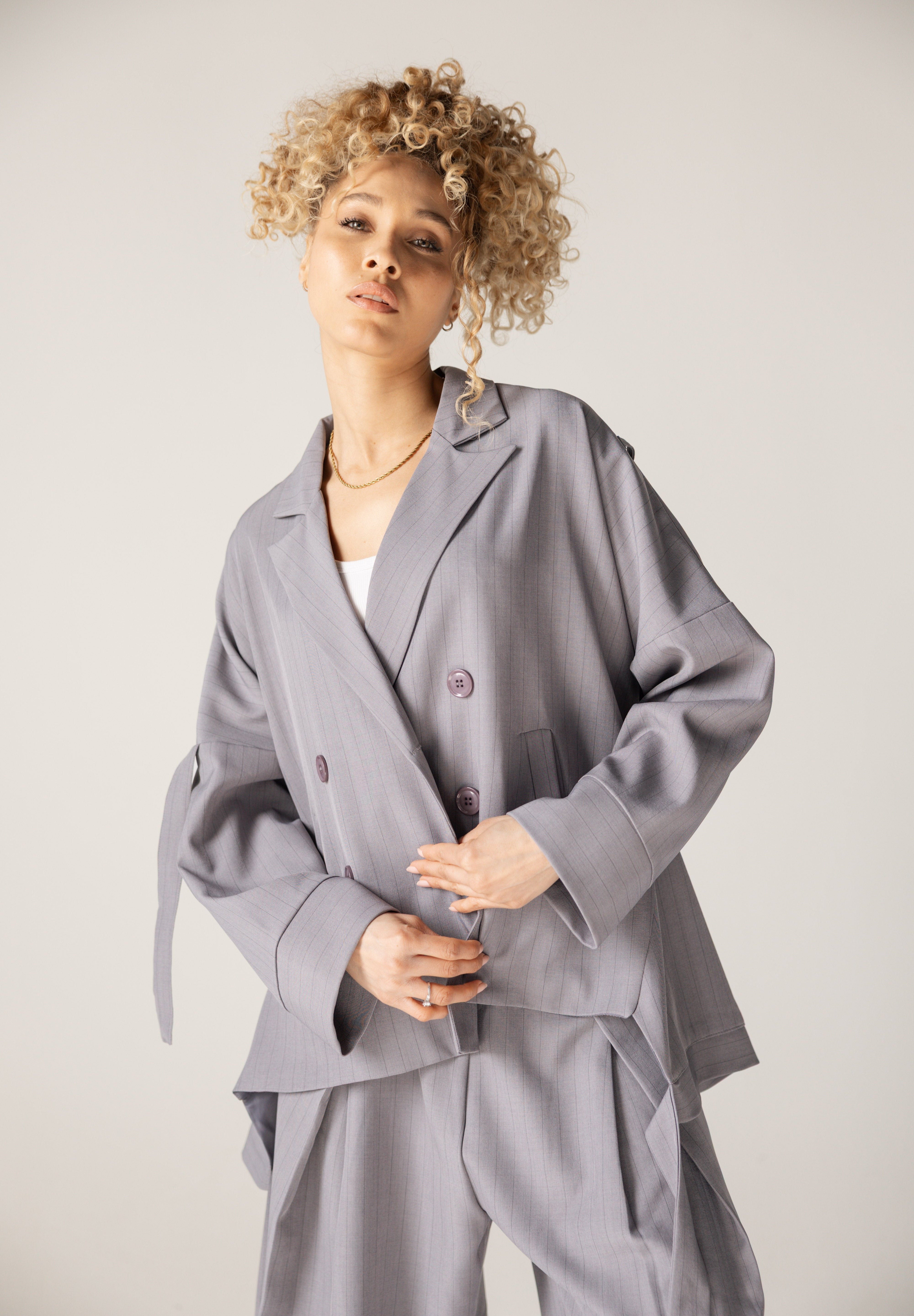 Bestie Blazer Grey - AB ESSENTIALS