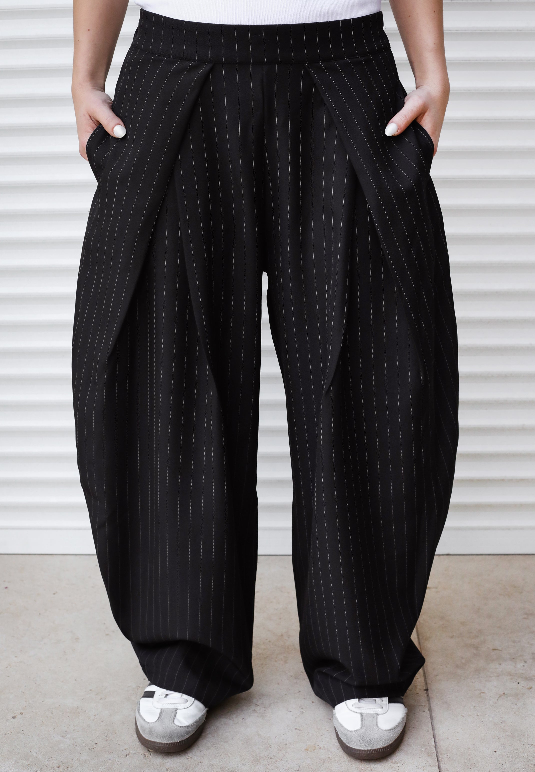 Bestie Pants Black - AB ESSENTIALS