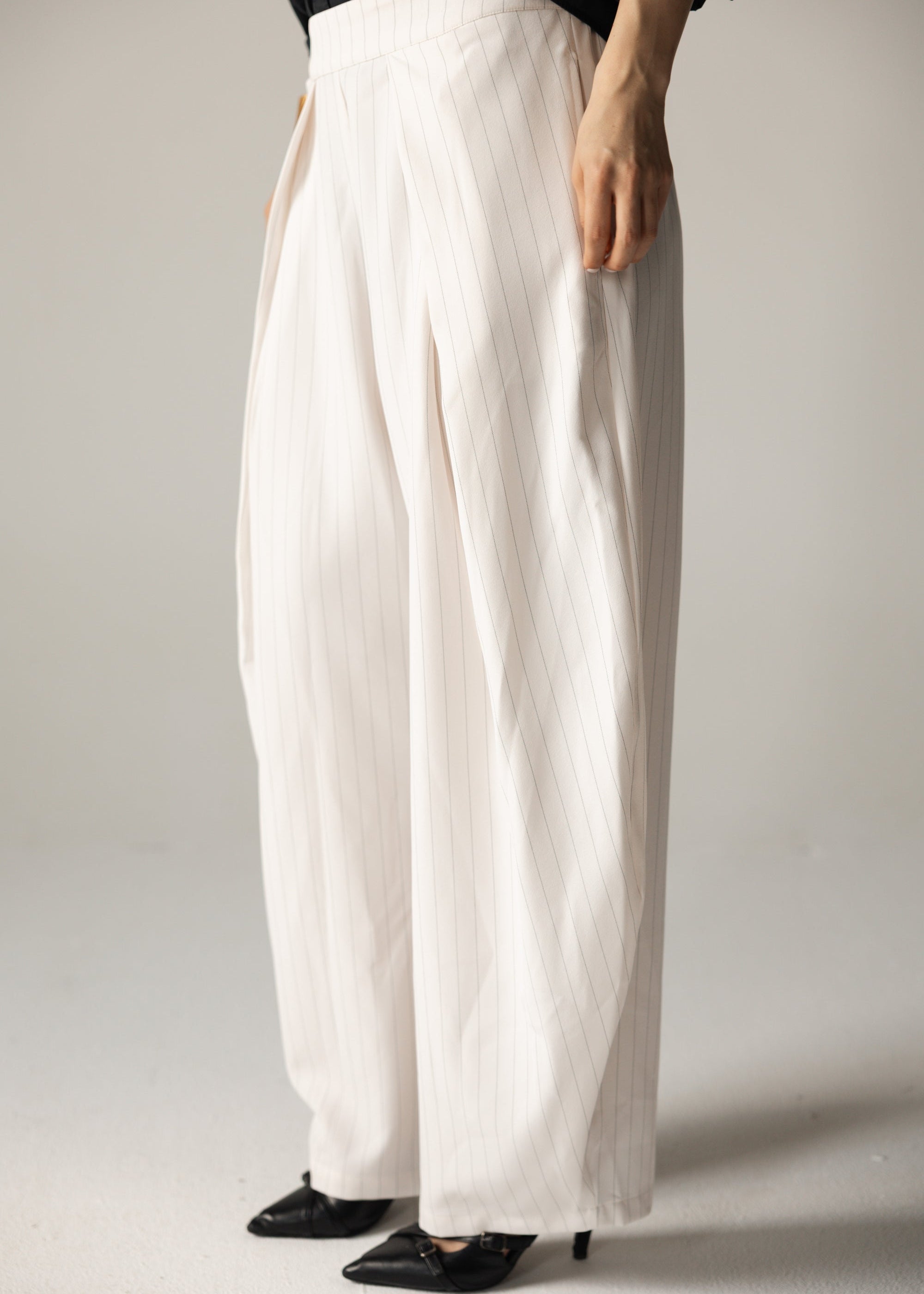 Bestie Pants Off White - AB ESSENTIALS