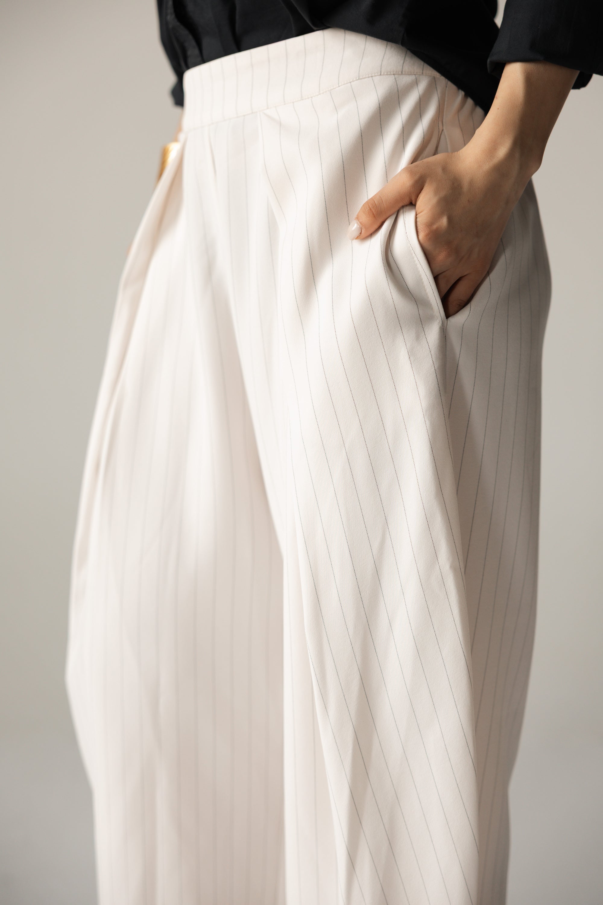 Bestie Pants Off White - AB ESSENTIALS