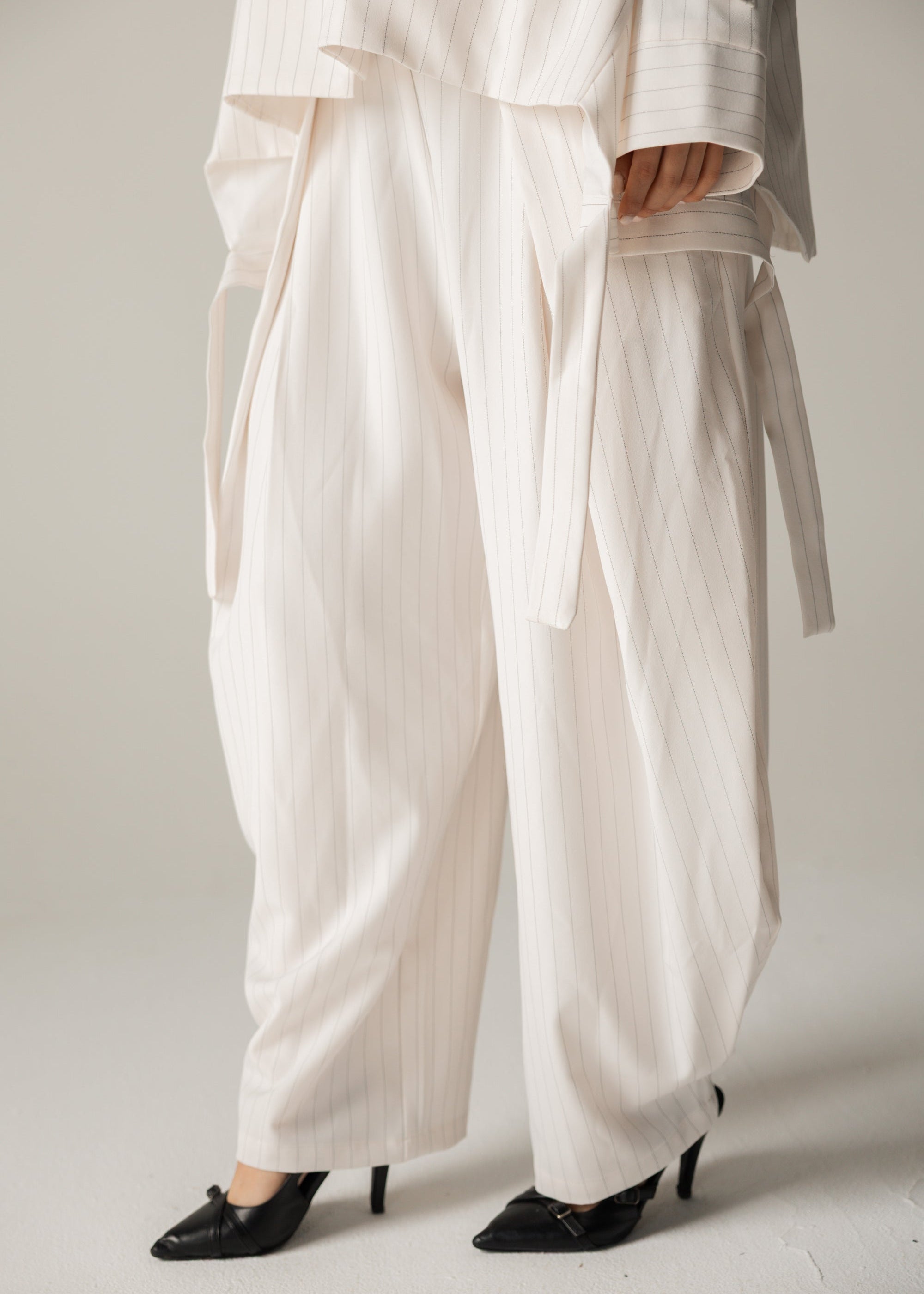 Bestie Pants Off White - AB ESSENTIALS