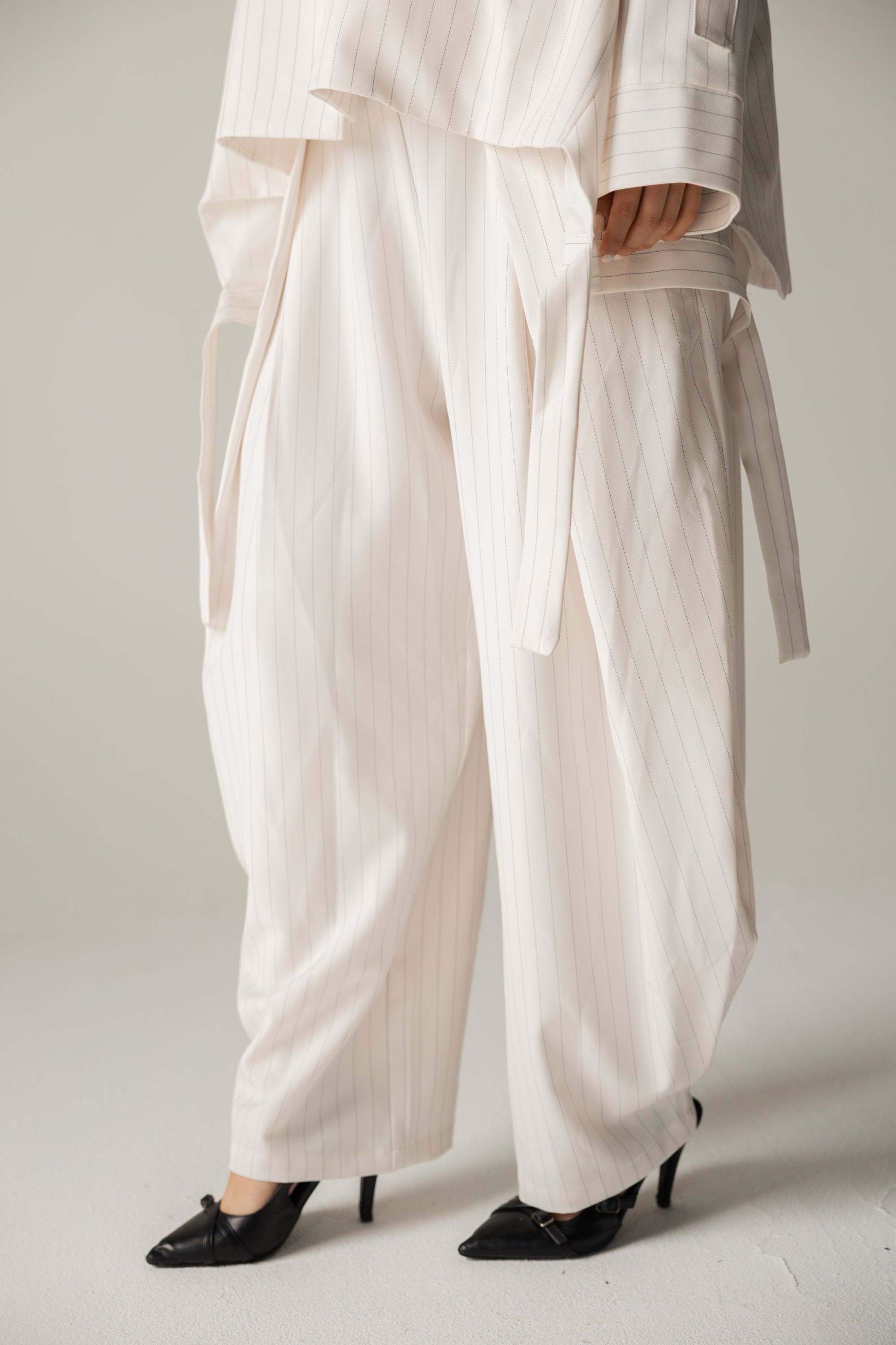 Bestie Pants Off White - AB ESSENTIALS