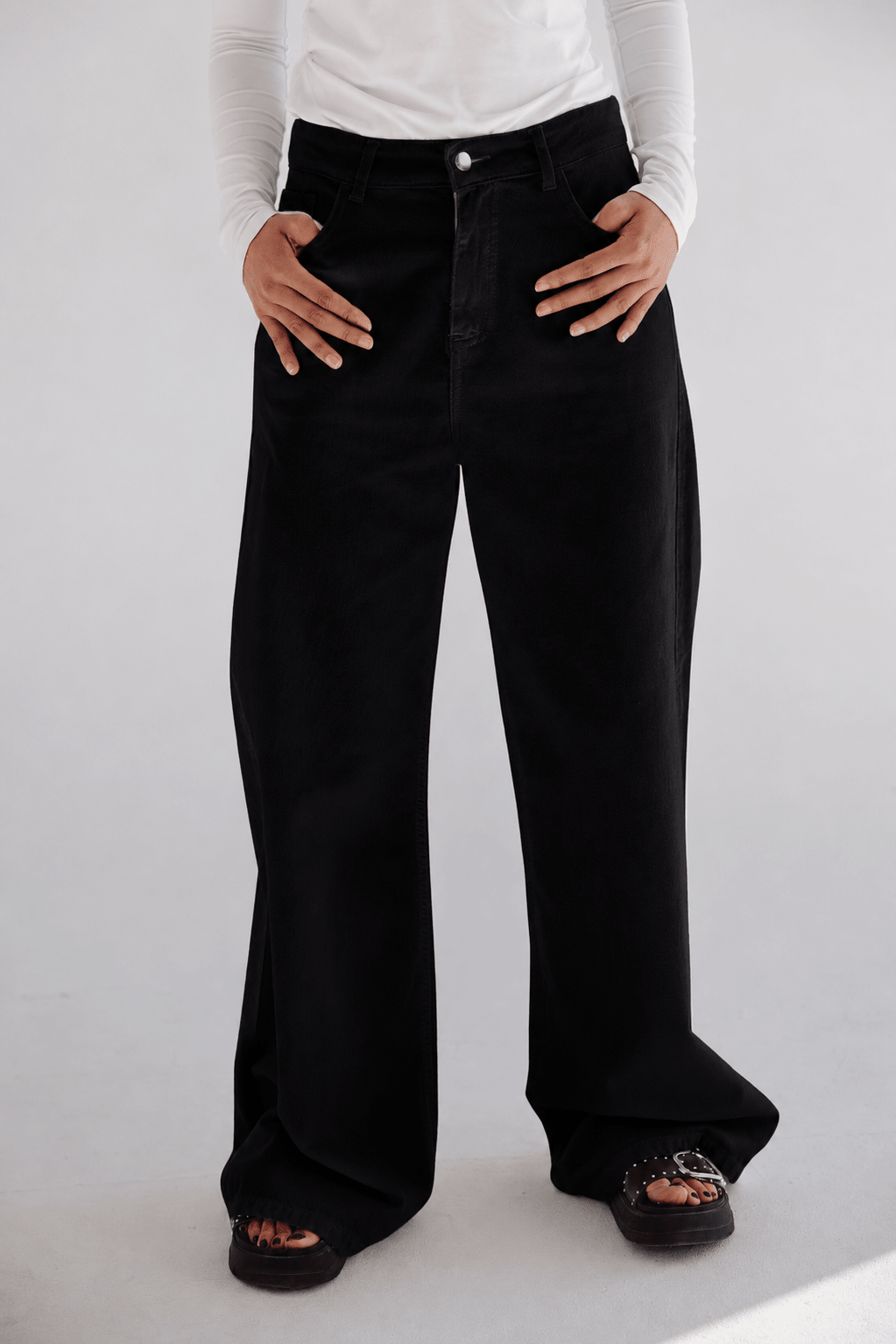 Black Denim Pants - AB ESSENTIALS