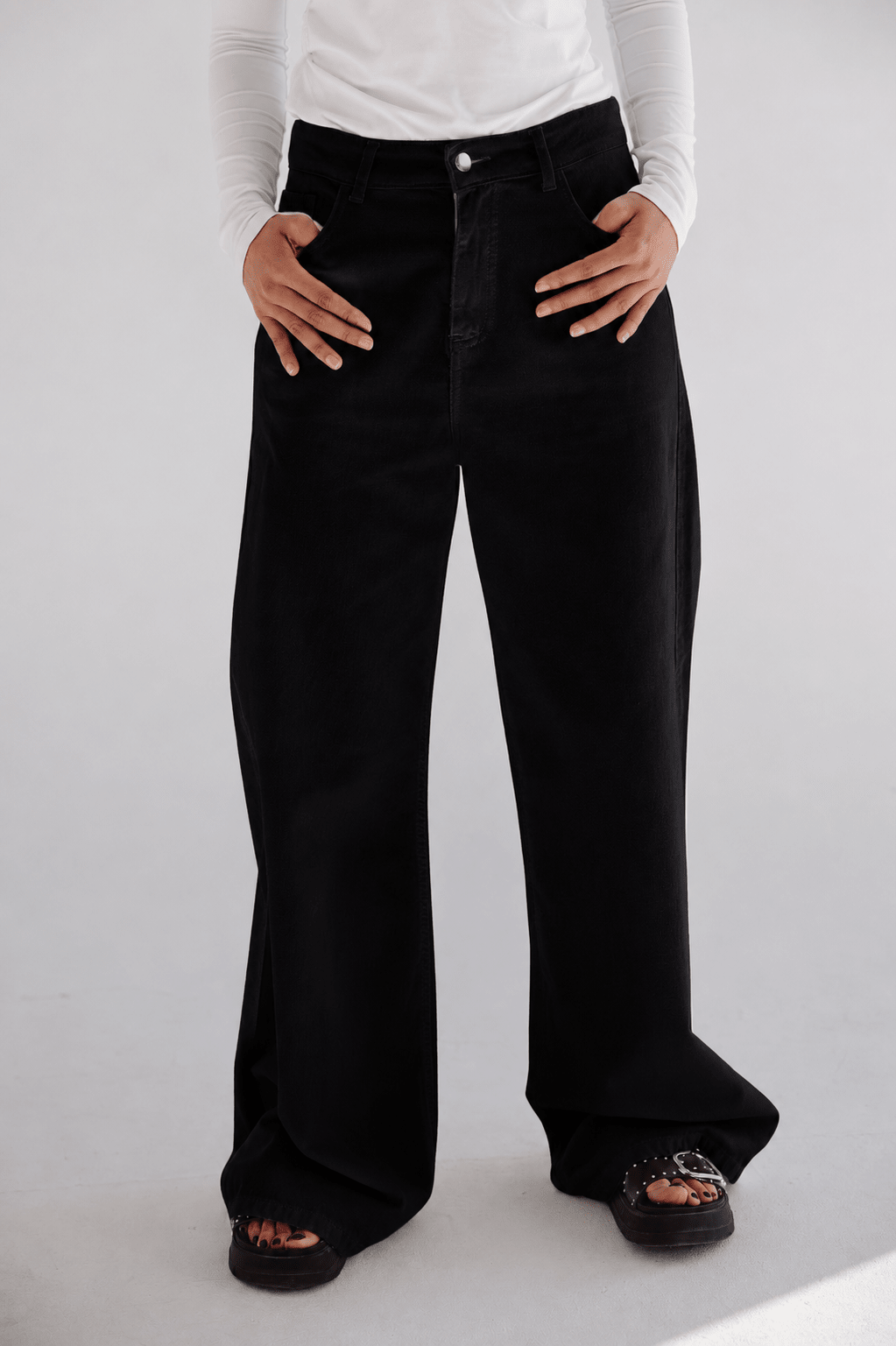 Black Denim Pants - AB ESSENTIALS
