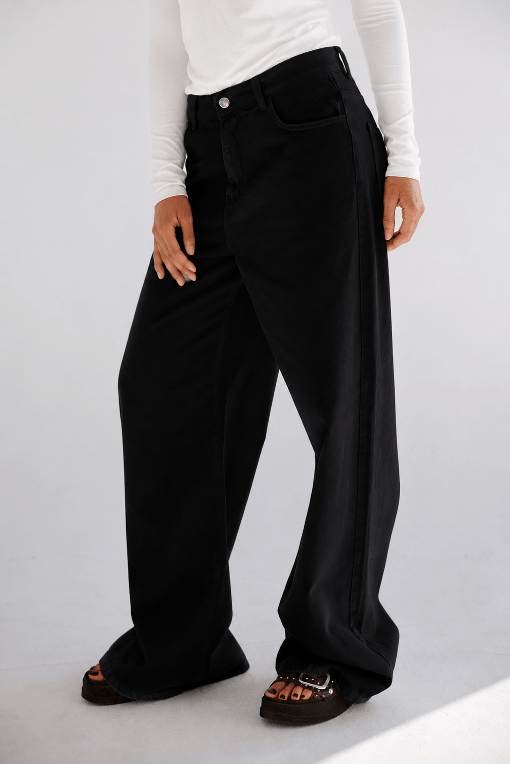 Black Denim Pants - AB ESSENTIALS