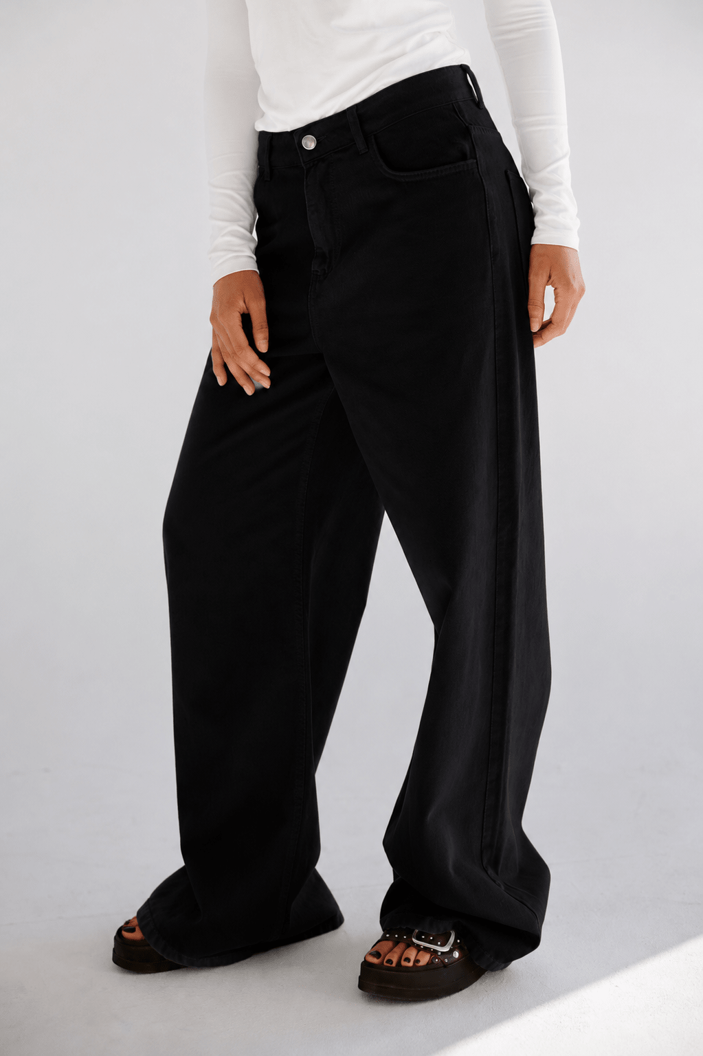 Black Denim Pants - AB ESSENTIALS