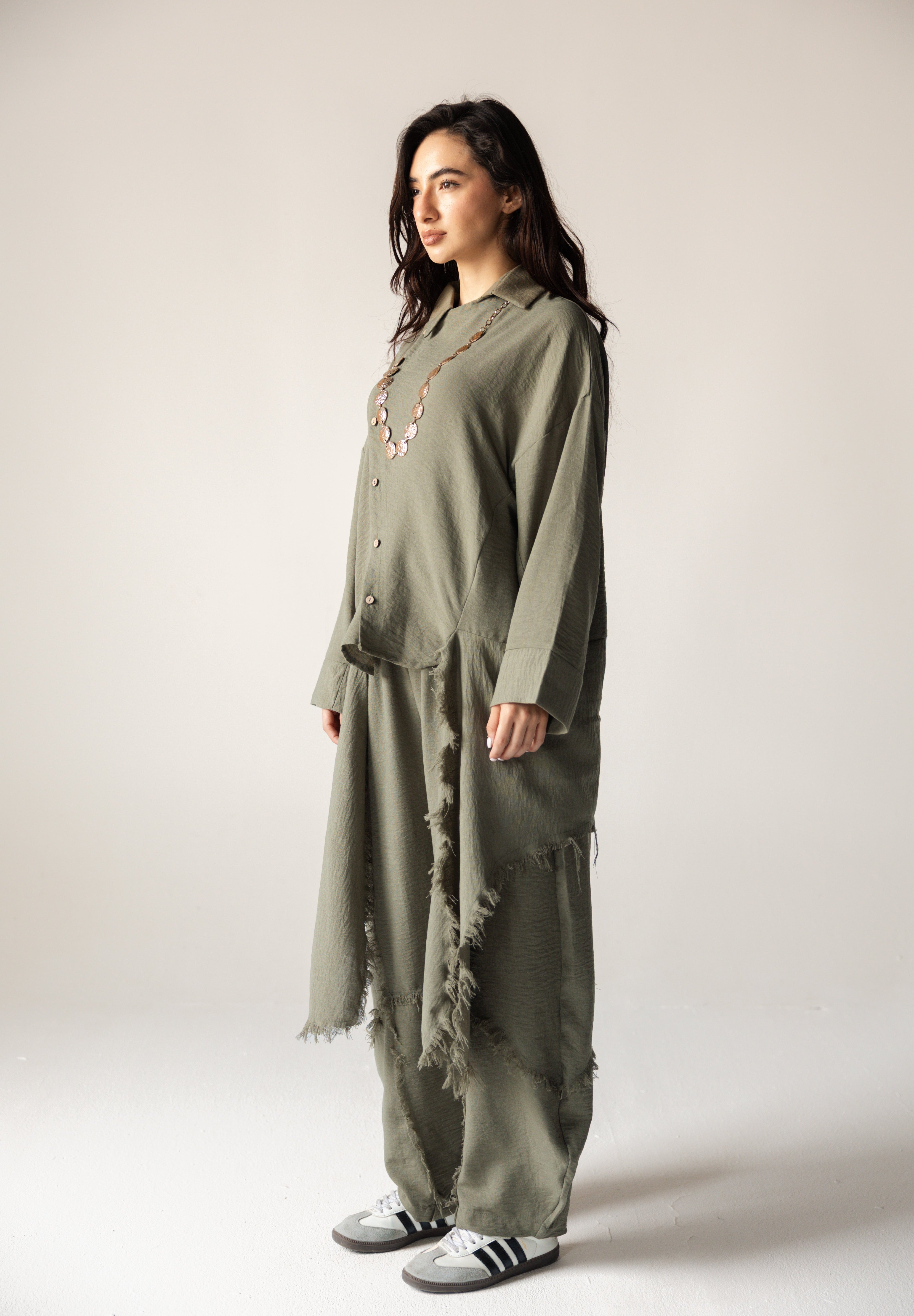 Blush Girl Shirt Olive - AB ESSENTIALS