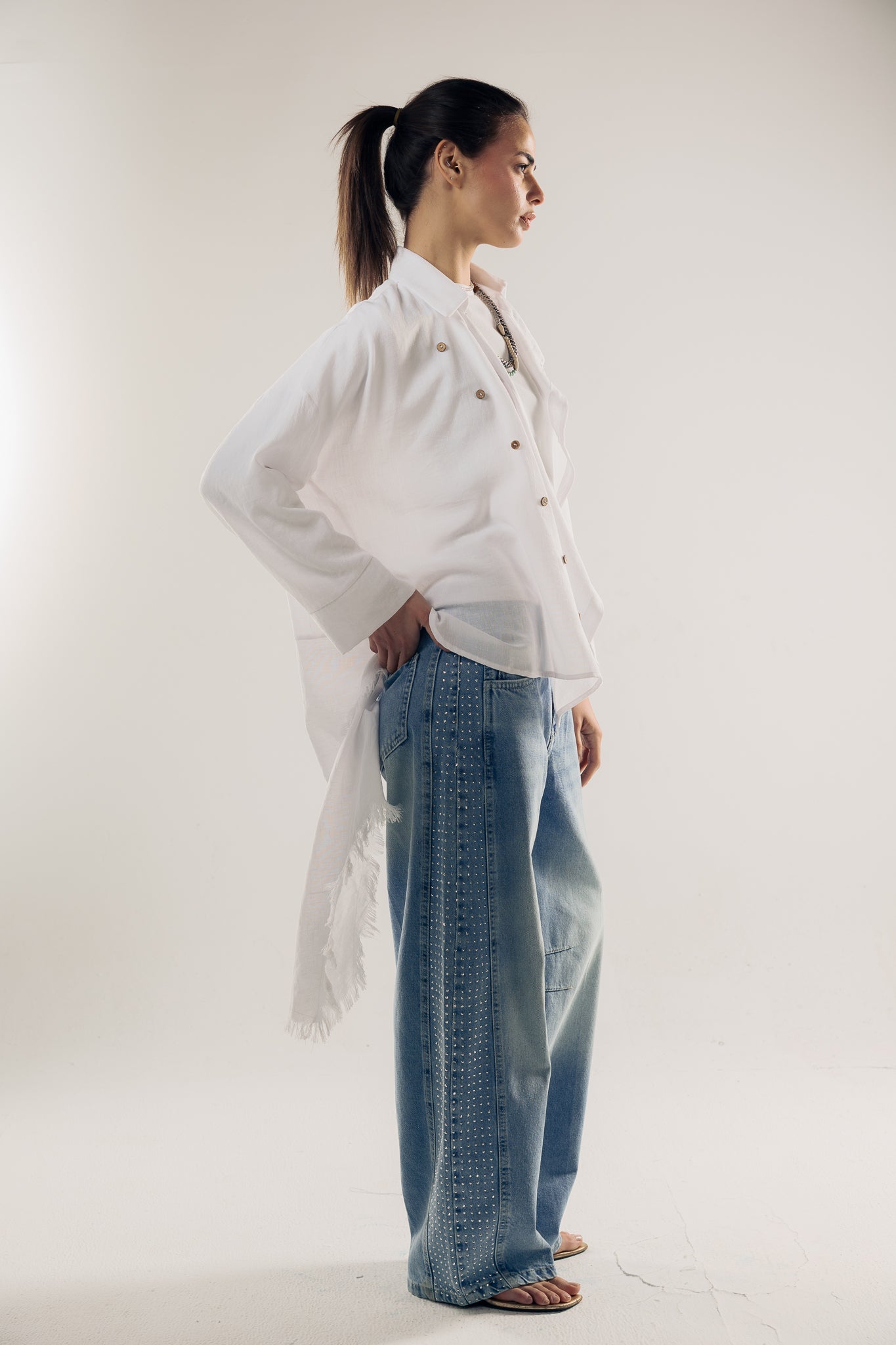 Blush Girl Shirt White - AB ESSENTIALS