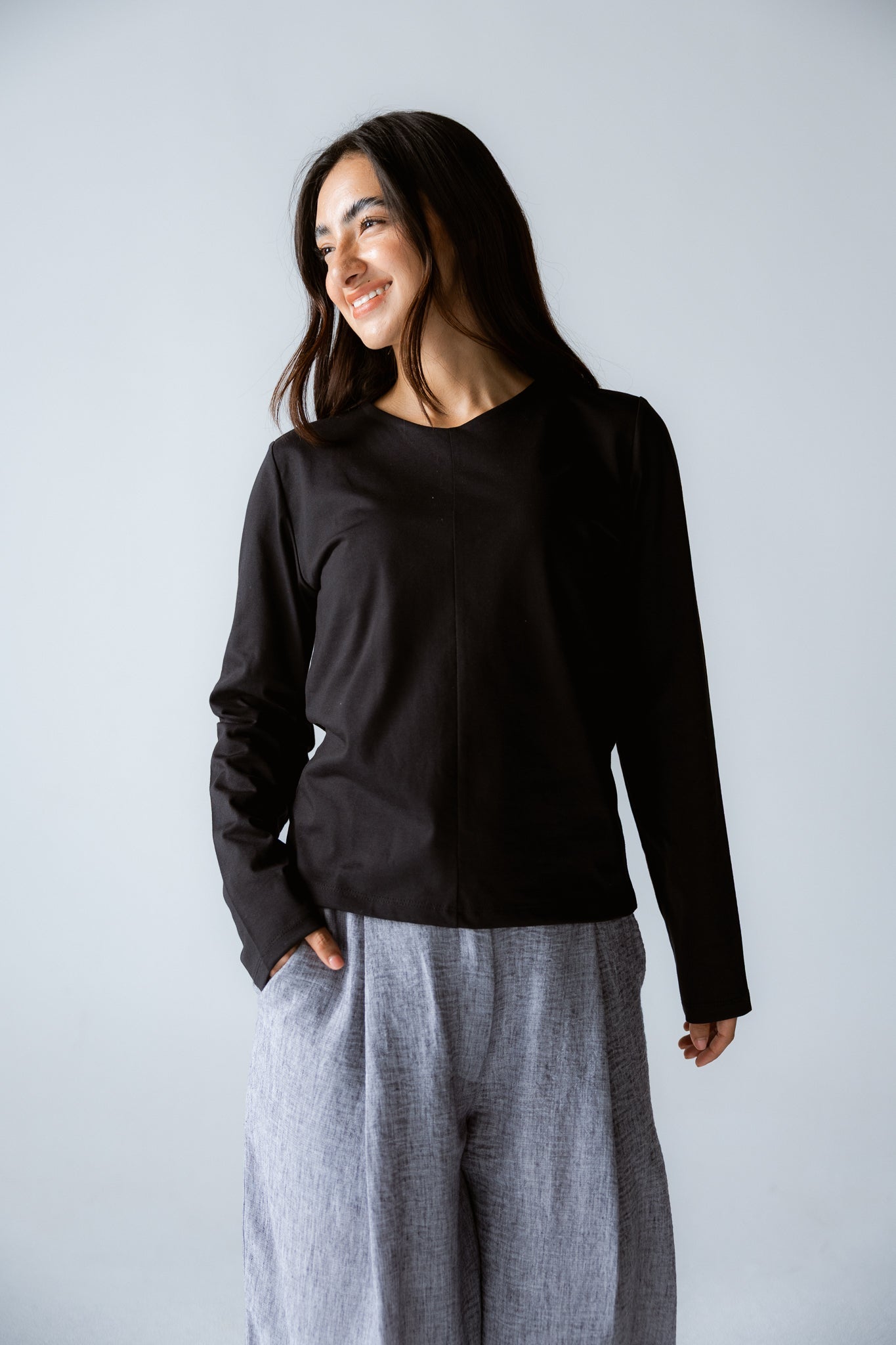 Core Tee Black - AB ESSENTIALS