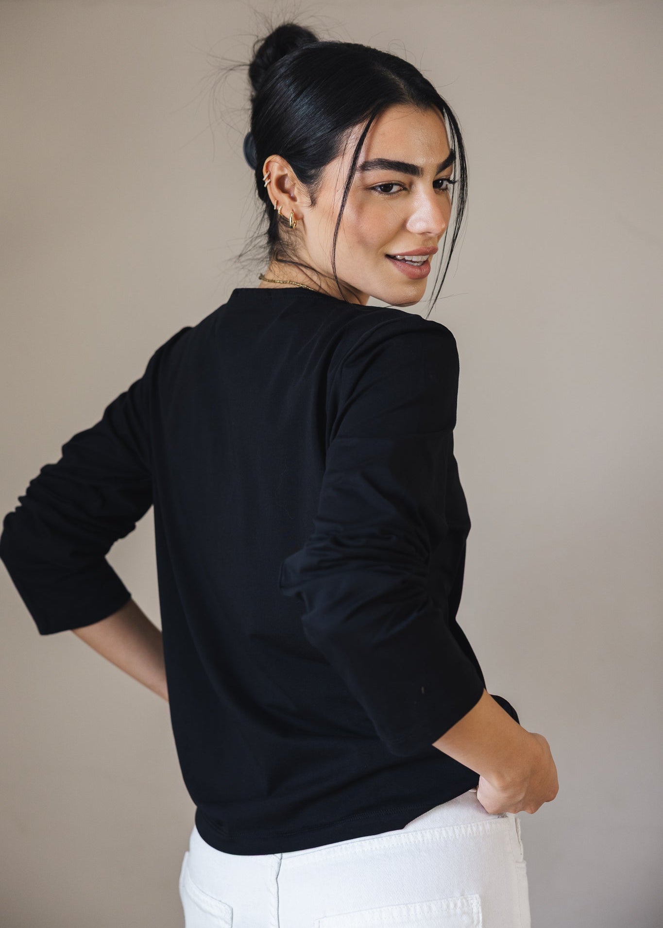 Core Tee Black - AB ESSENTIALS