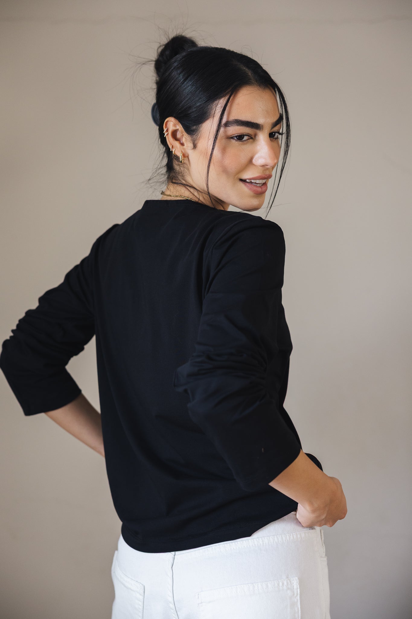 Core Tee Black - AB ESSENTIALS