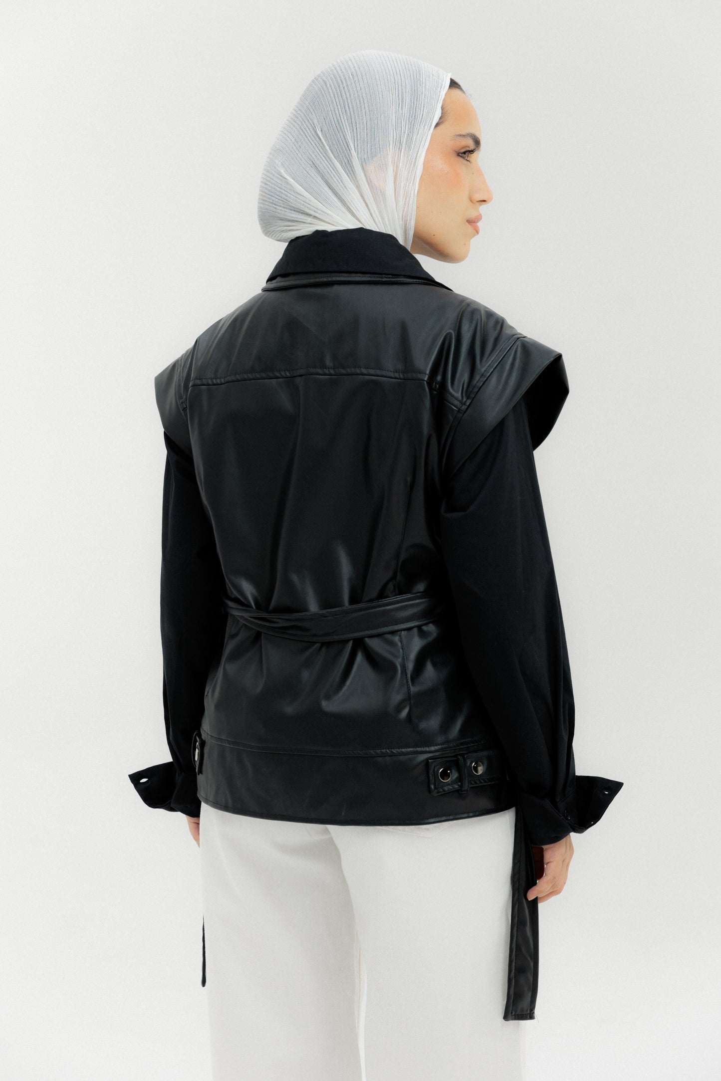 Core Vest Black - AB ESSENTIALS