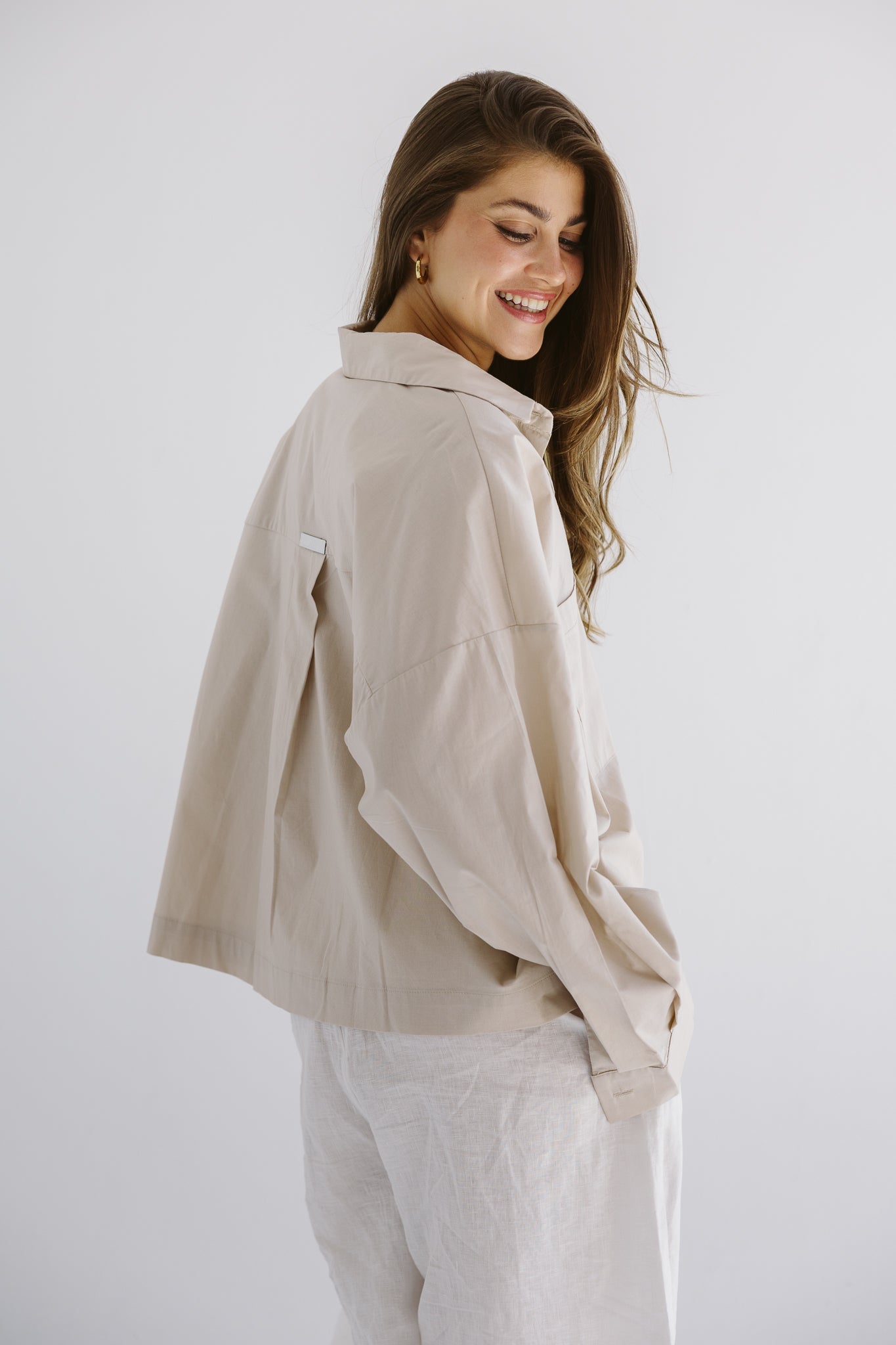 Cropi Shirt Beige - AB ESSENTIALS