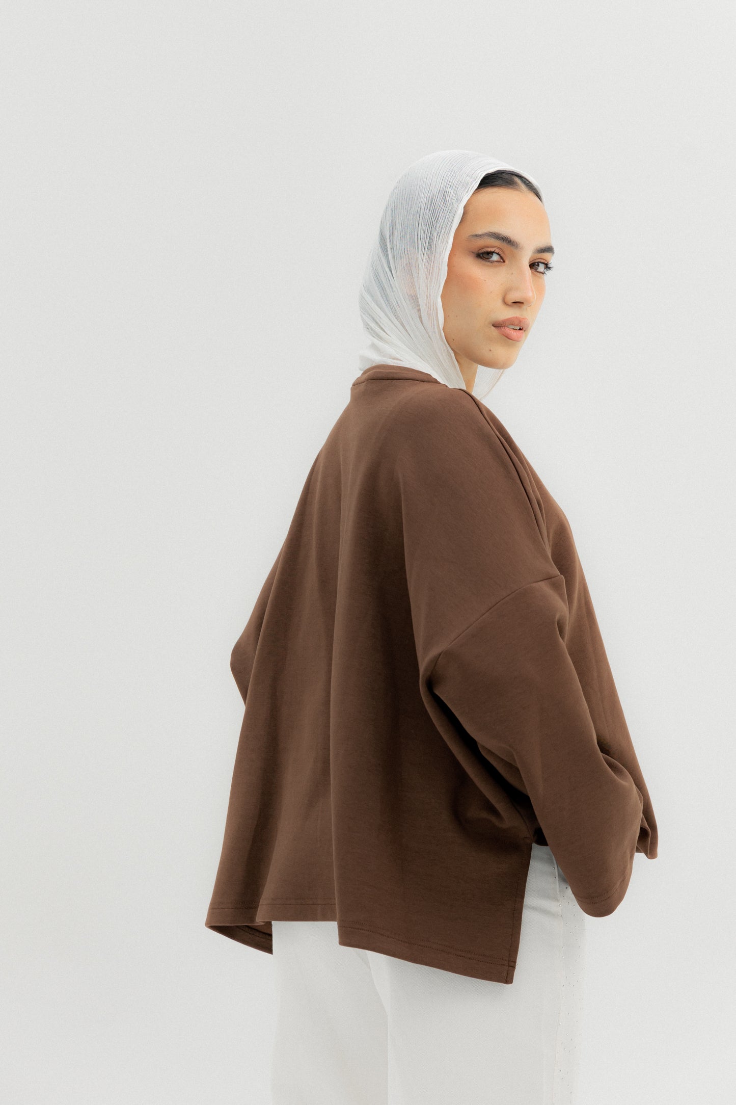 Daily Tee Chocolate - AB ESSENTIALS