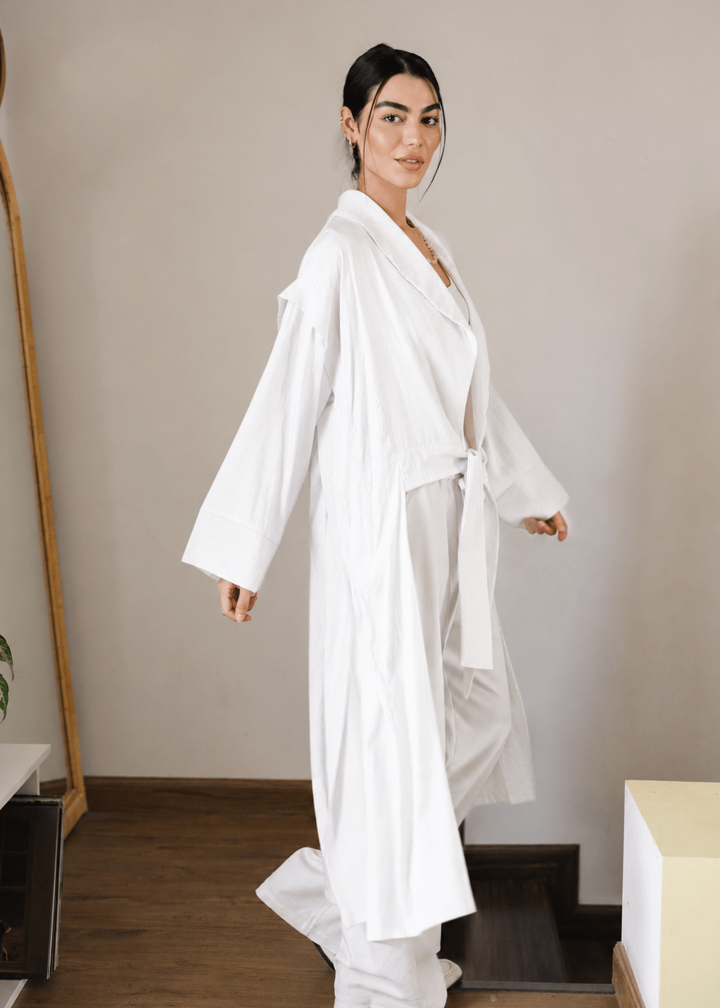 Day Dream Cardigan White - AB ESSENTIALS