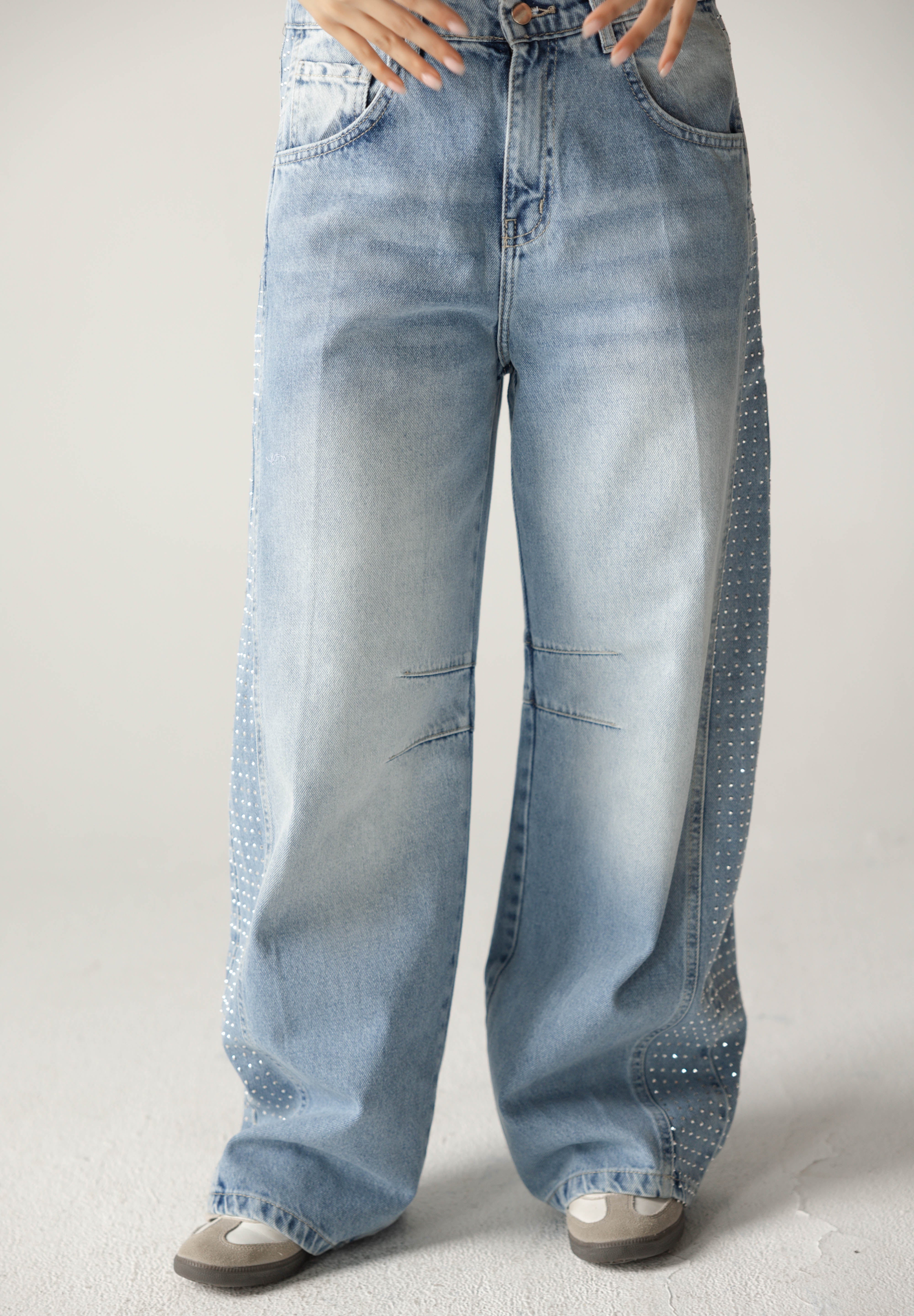 Diamond Parachute Pants Ice - AB ESSENTIALS