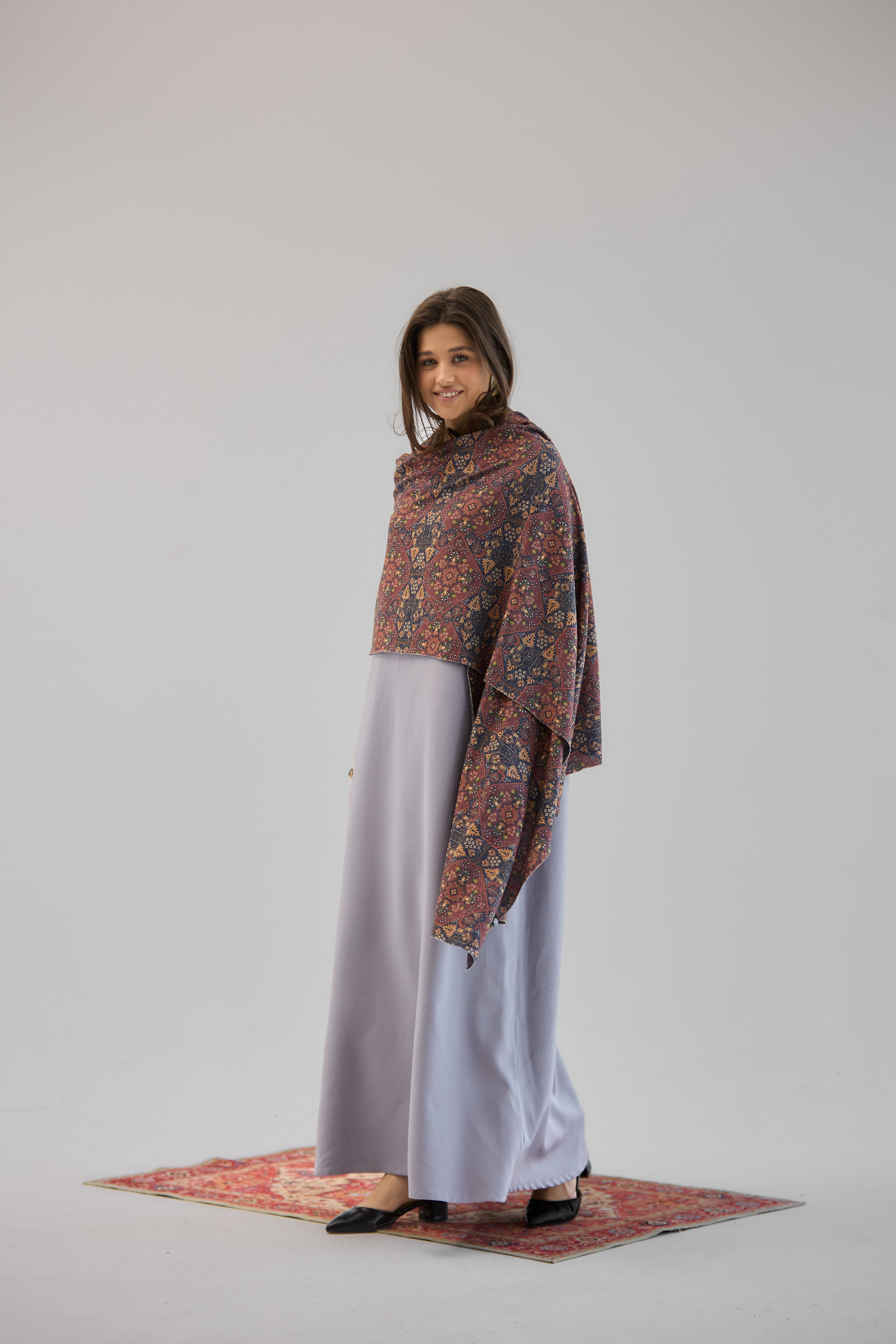 Dina Shawl - AB ESSENTIALS