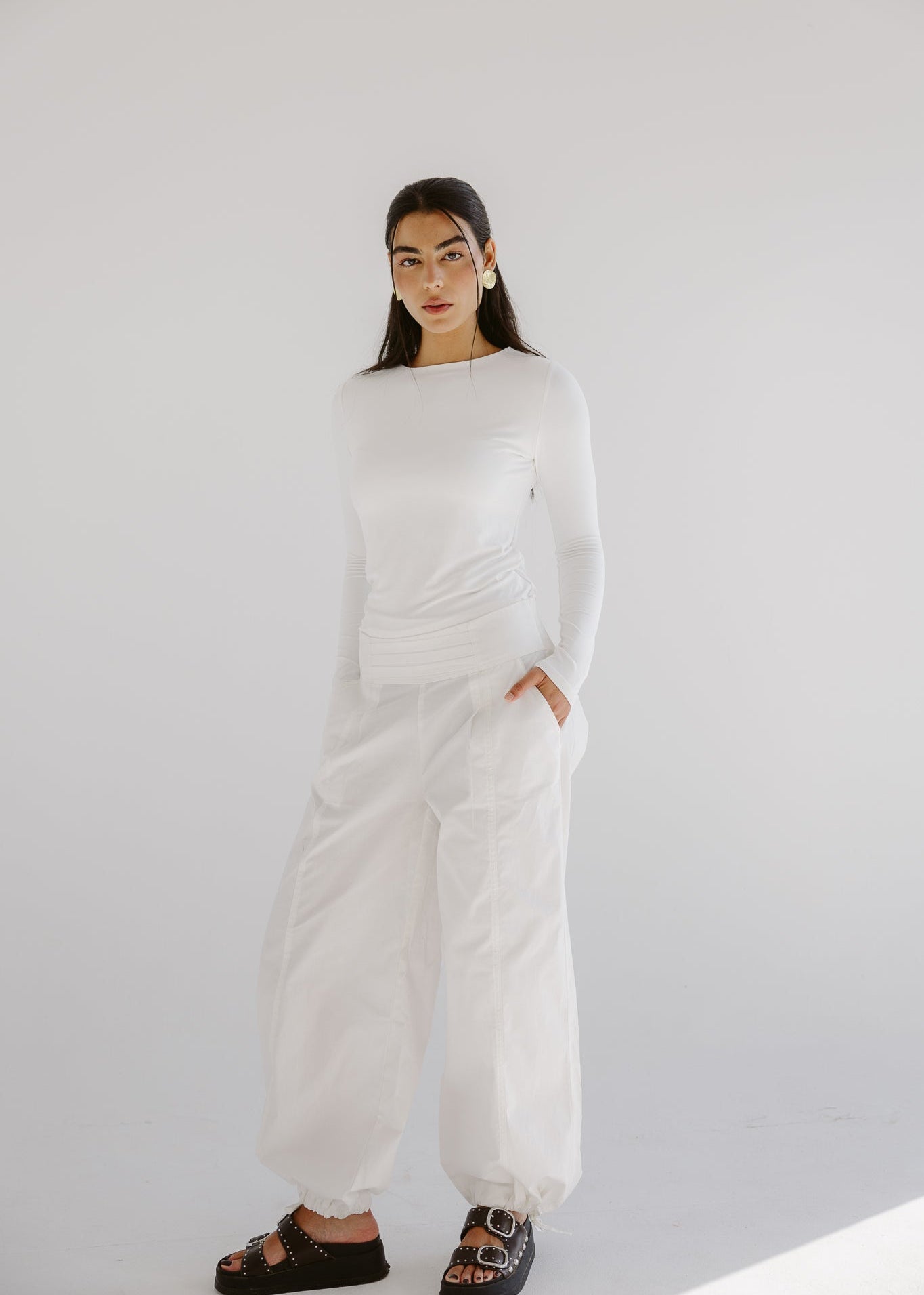 Easy Pants White - AB ESSENTIALS