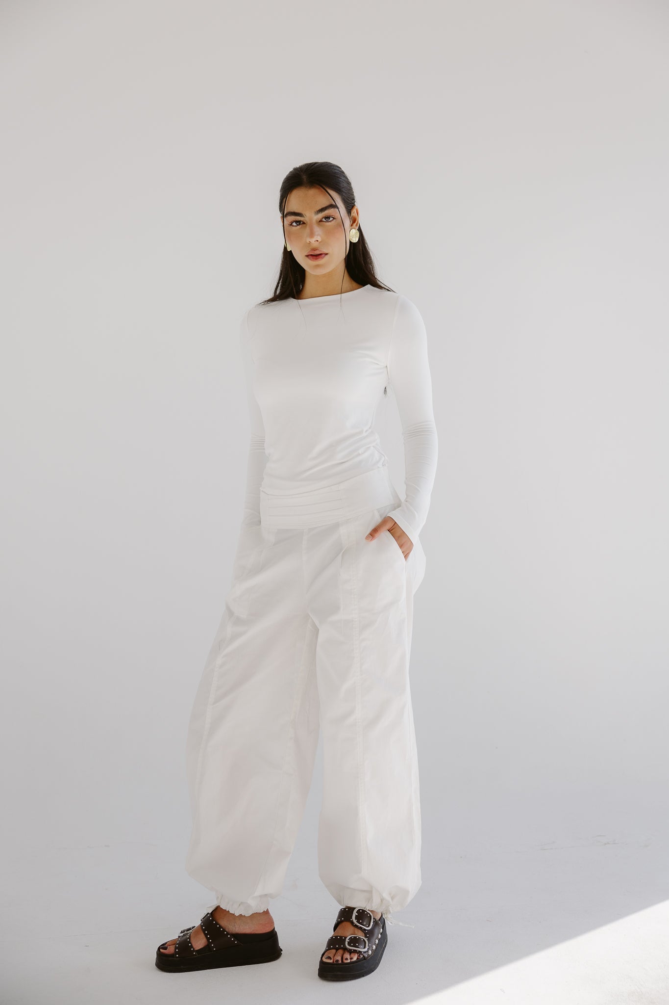 Easy Pants White - AB ESSENTIALS