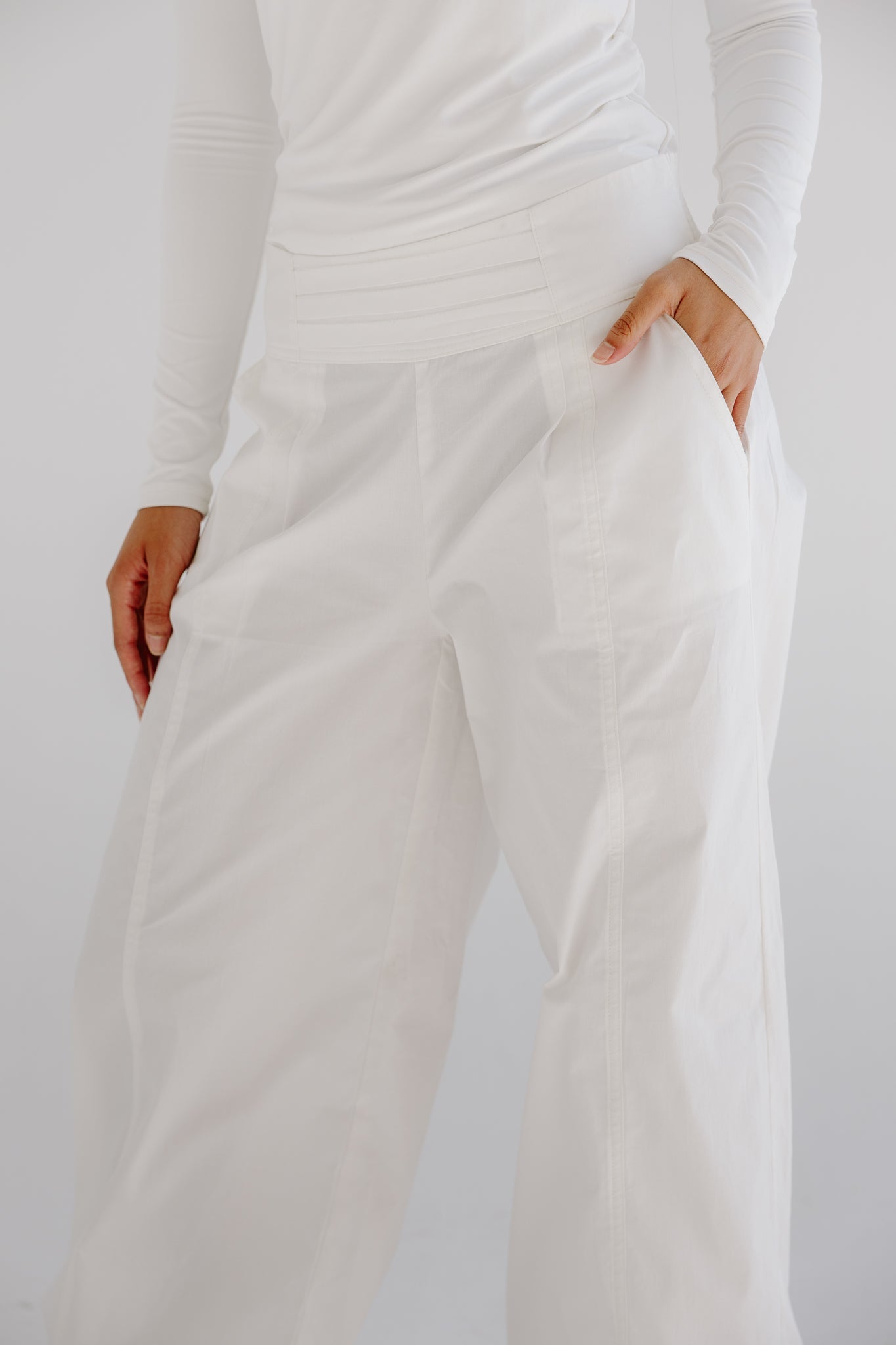 Easy Pants White - AB ESSENTIALS