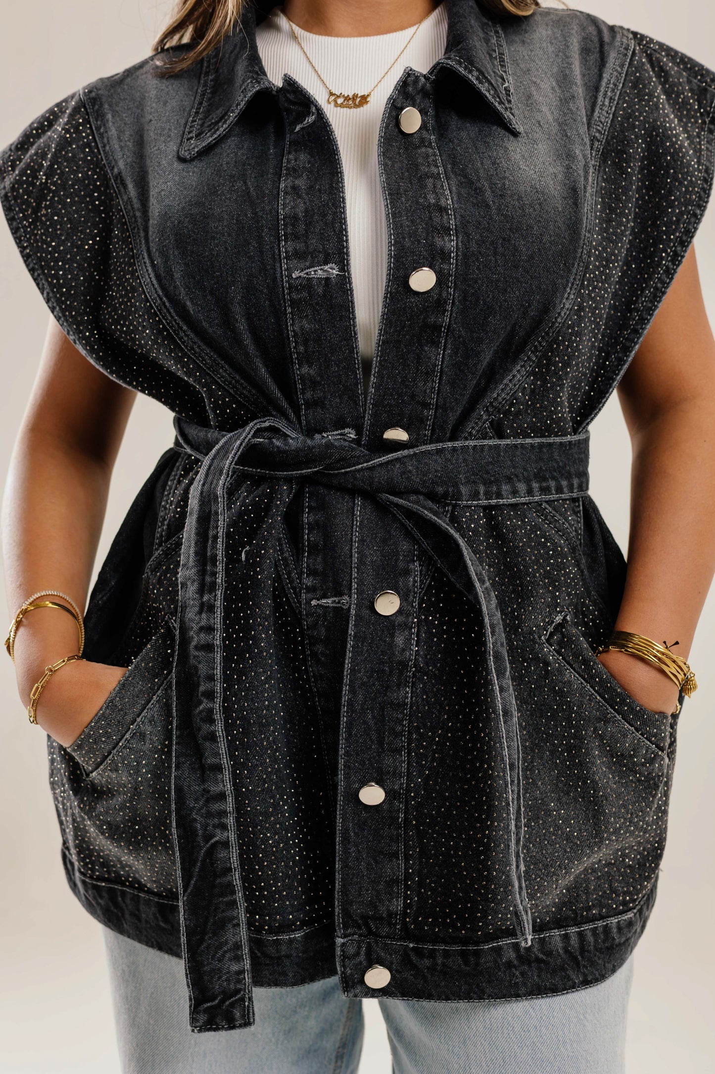 Glitra Vest Black - AB ESSENTIALS