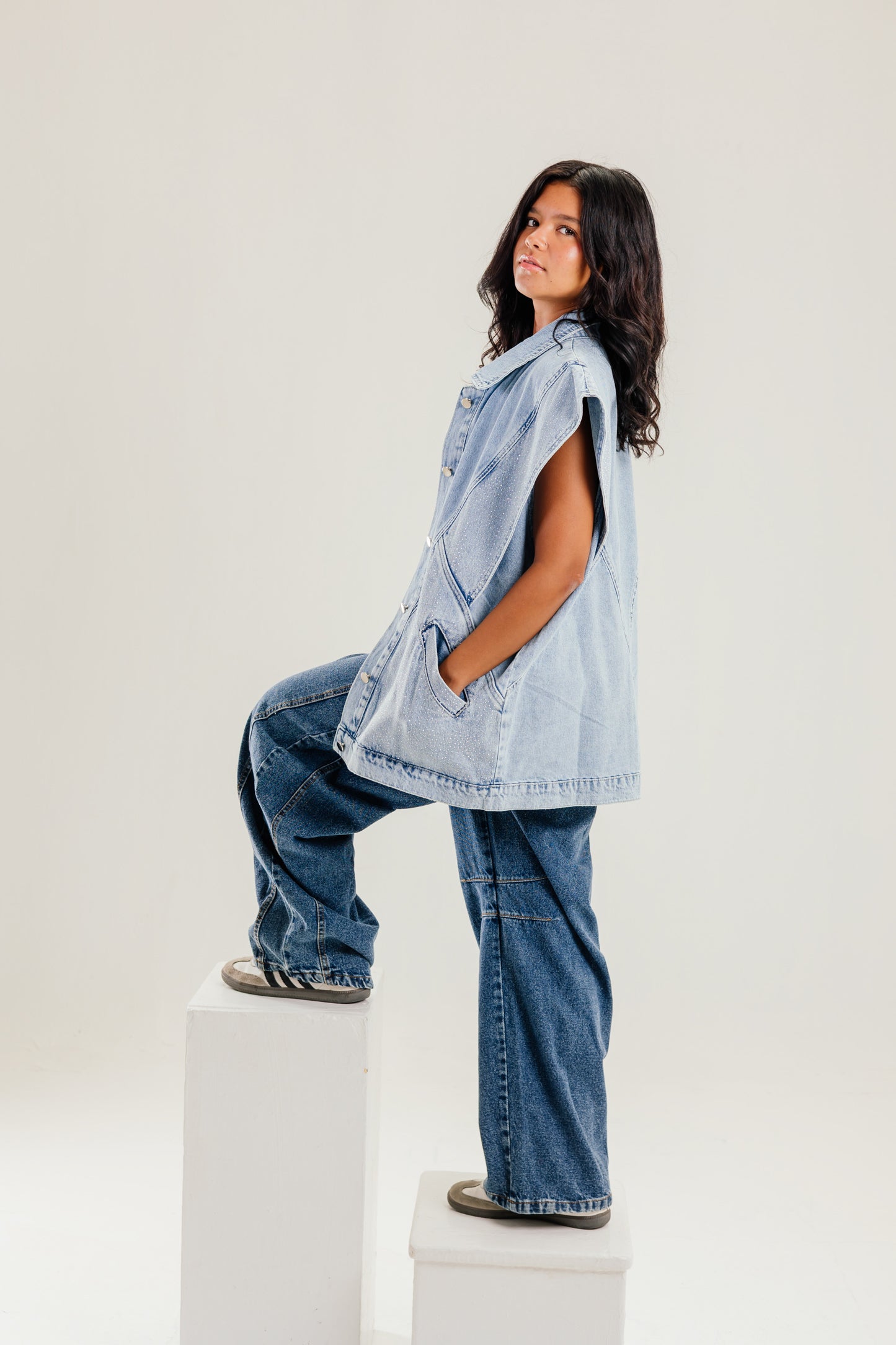 Glitra Vest Blue - AB ESSENTIALS