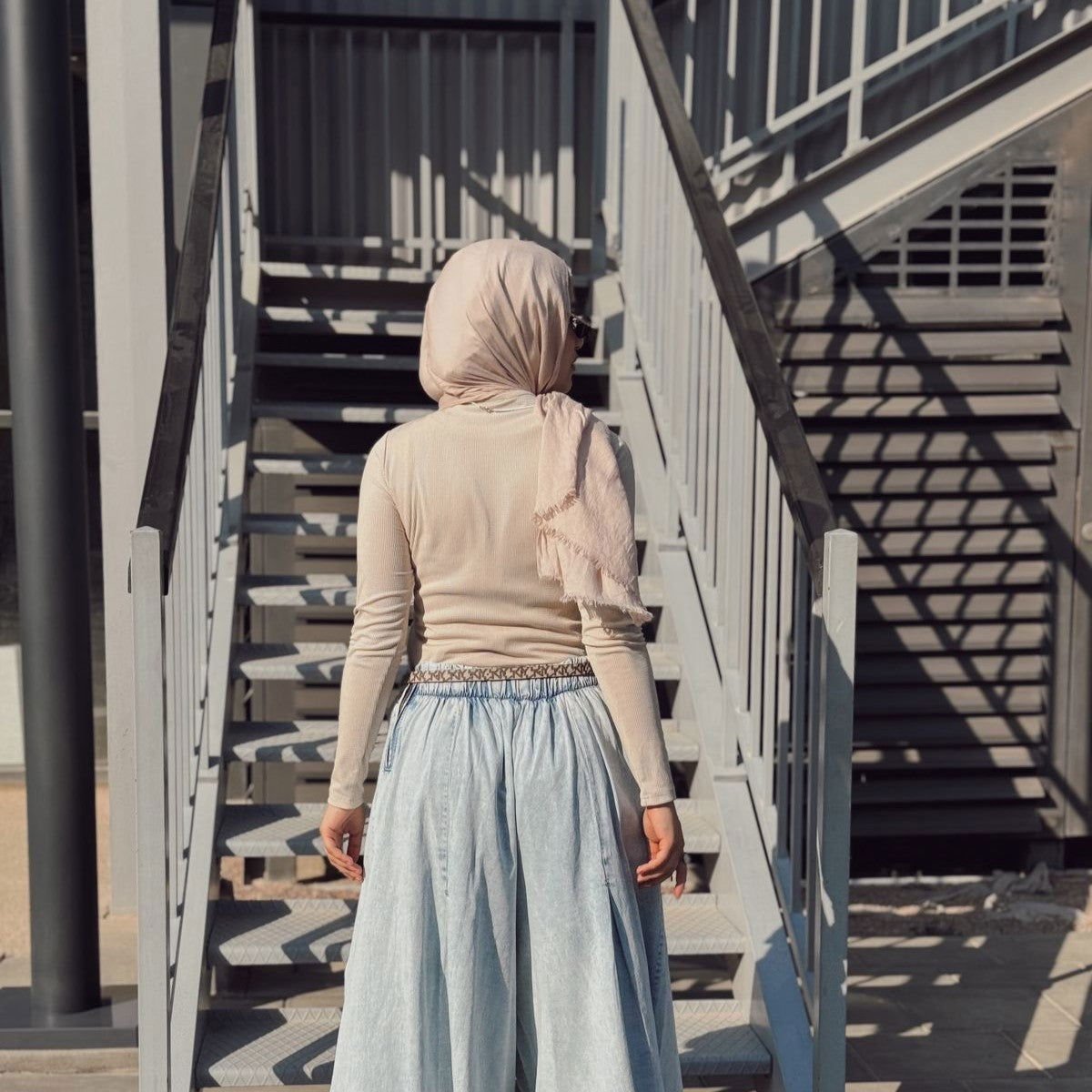 Glow Top Cafe - AB ESSENTIALS