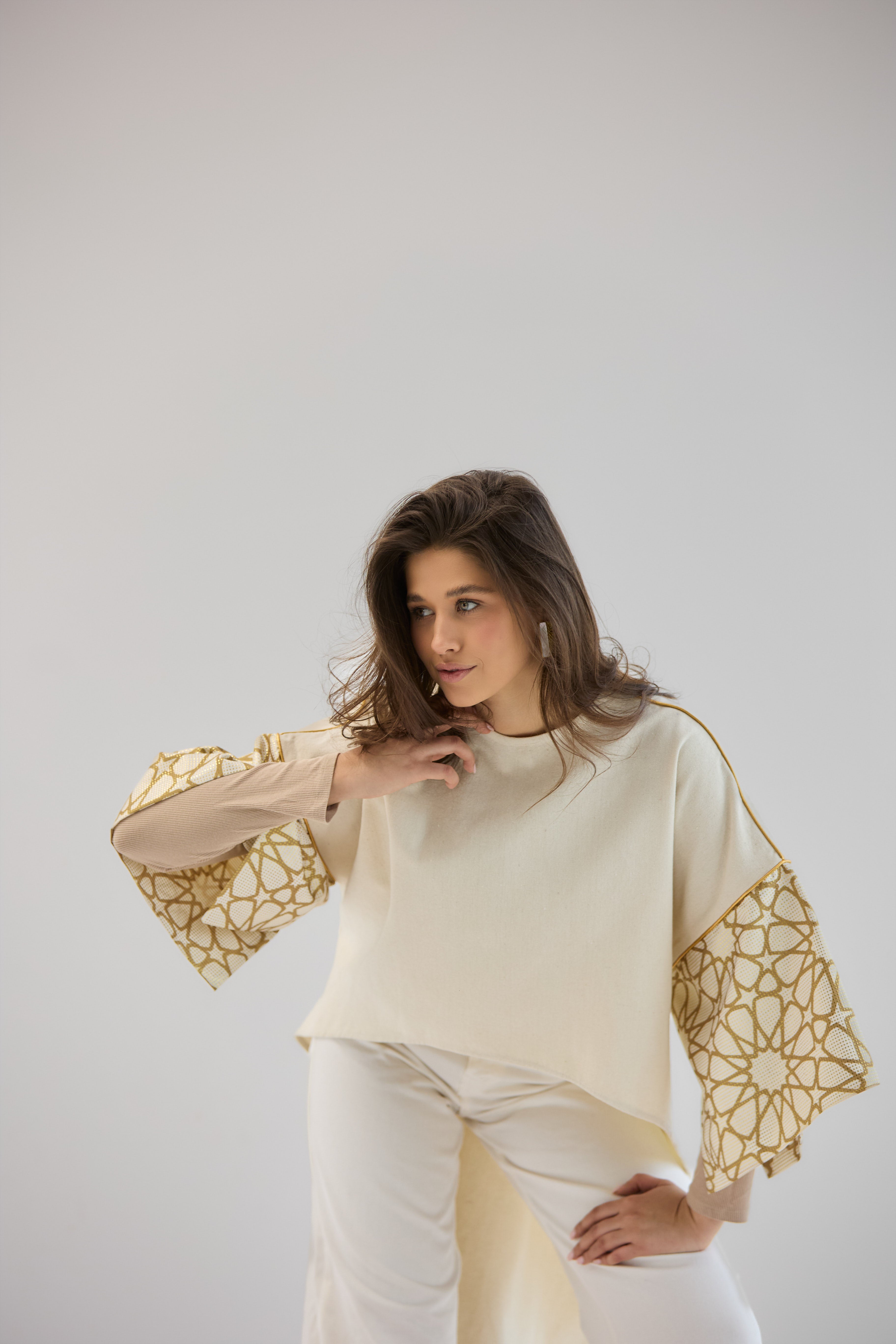 Layal Gold - AB ESSENTIALS