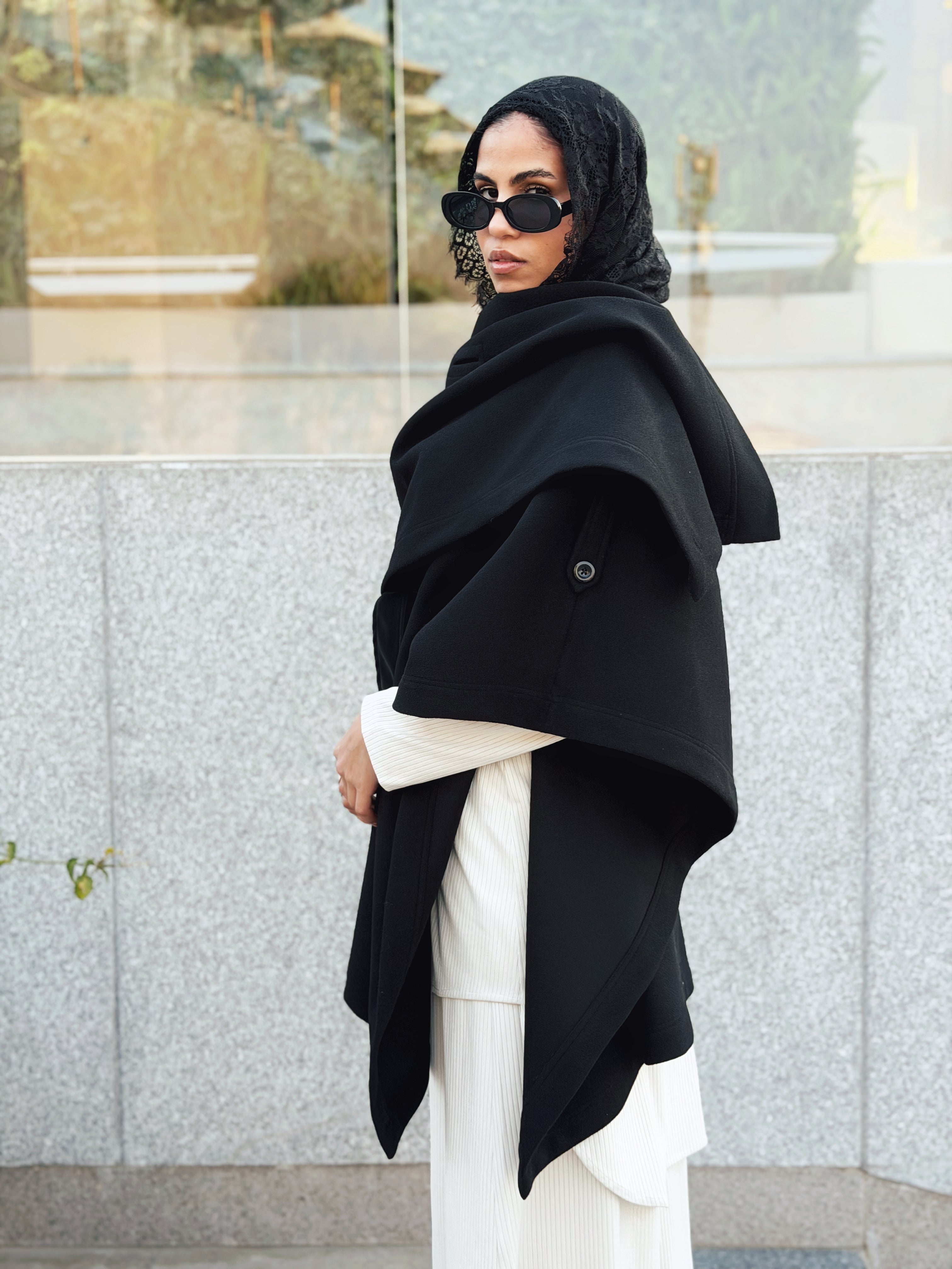 Luxurious Wool Cape Black - AB ESSENTIALS