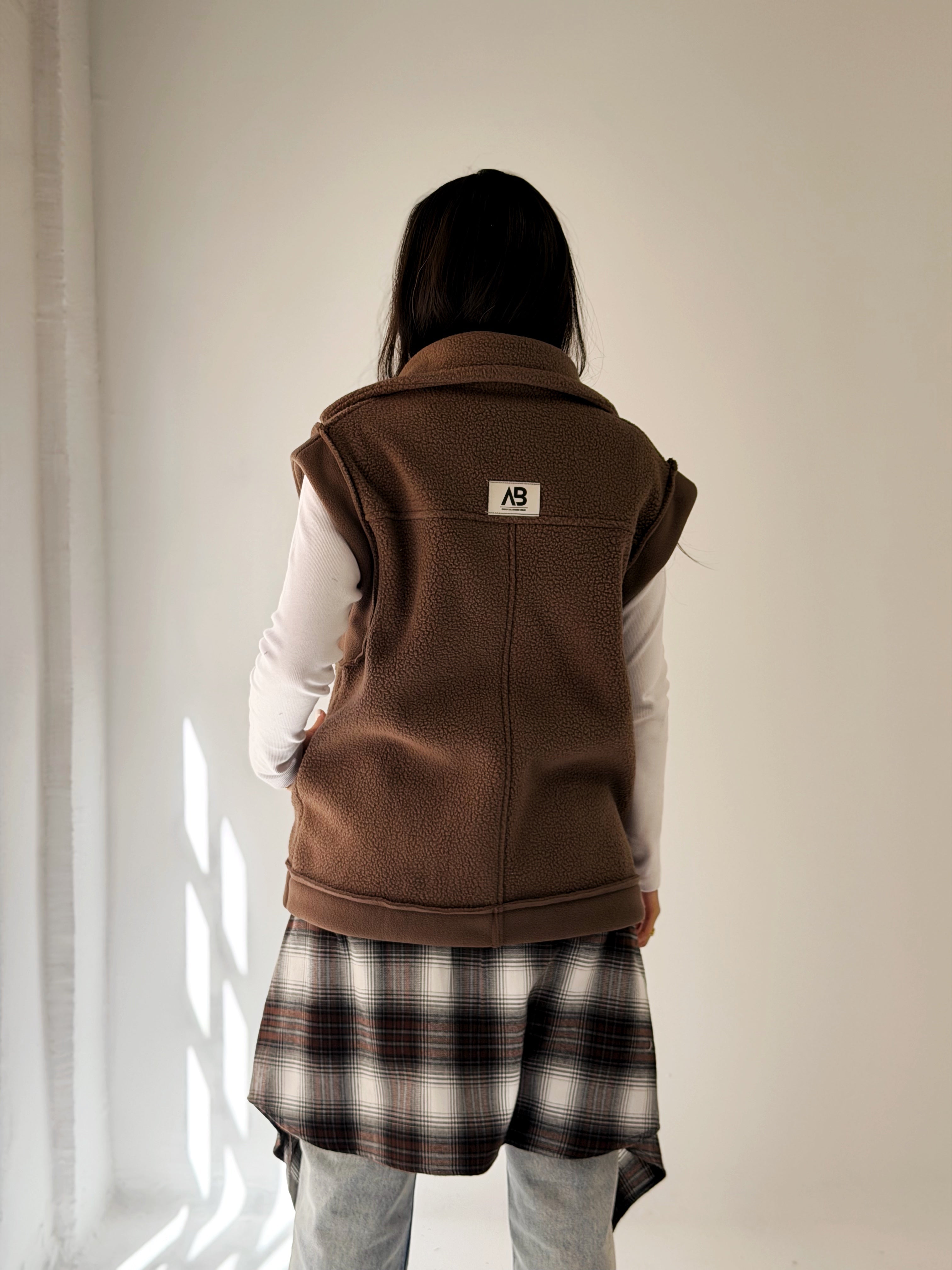 Must Have Furry Brown - AB ESSENTIALS