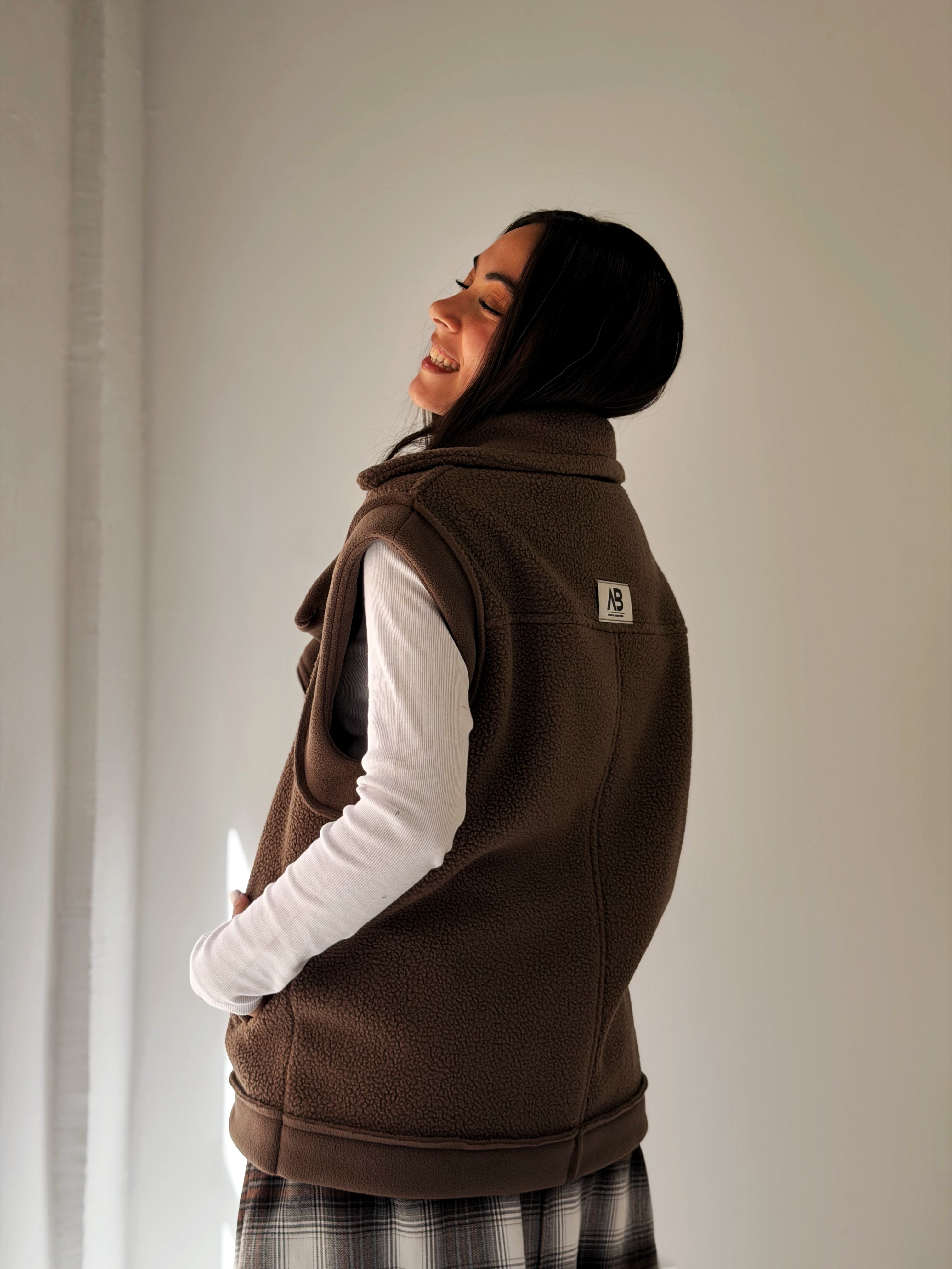 Must Have Furry Brown - AB ESSENTIALS