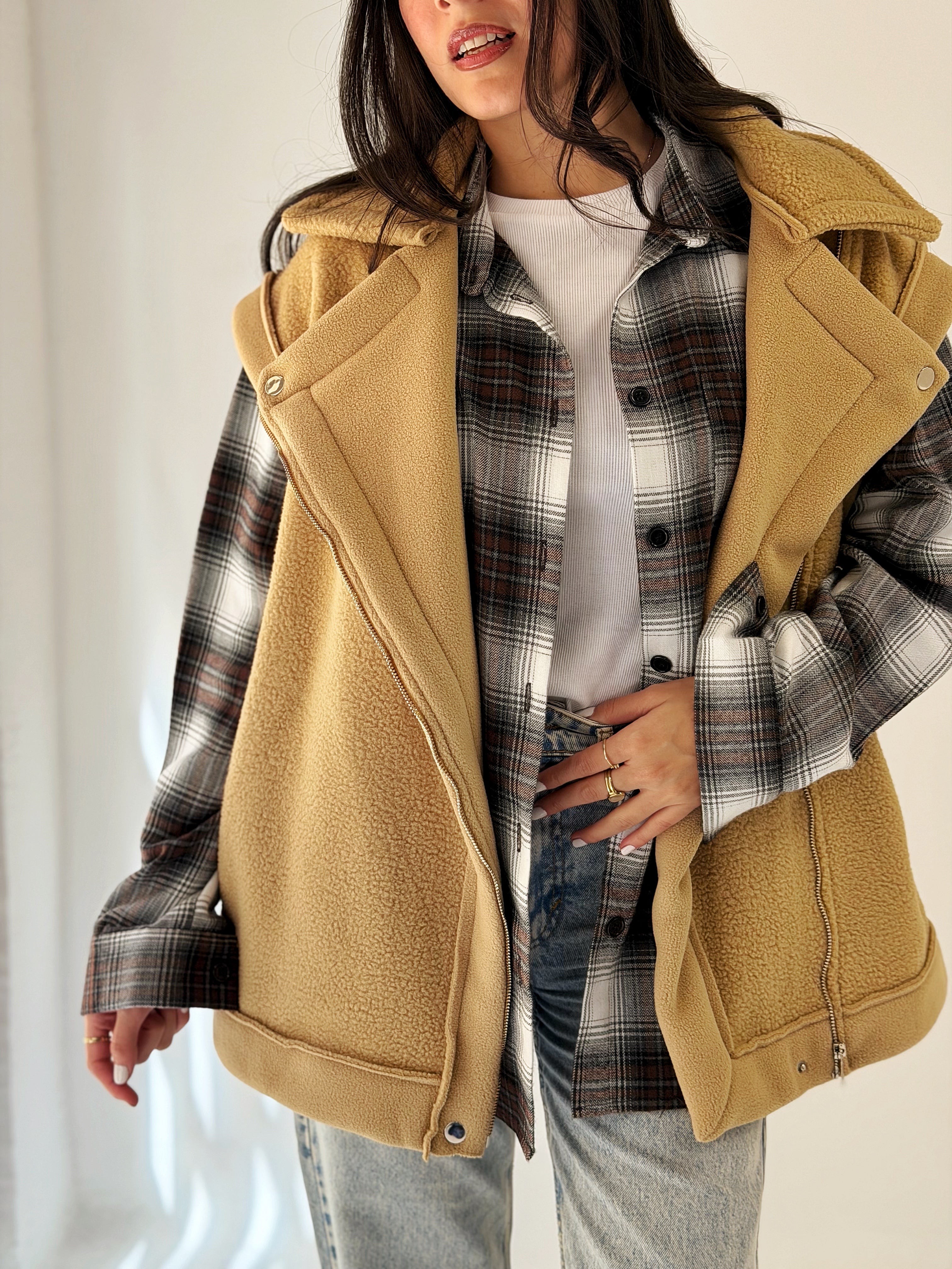 Must Have Furry Cafe - AB ESSENTIALS